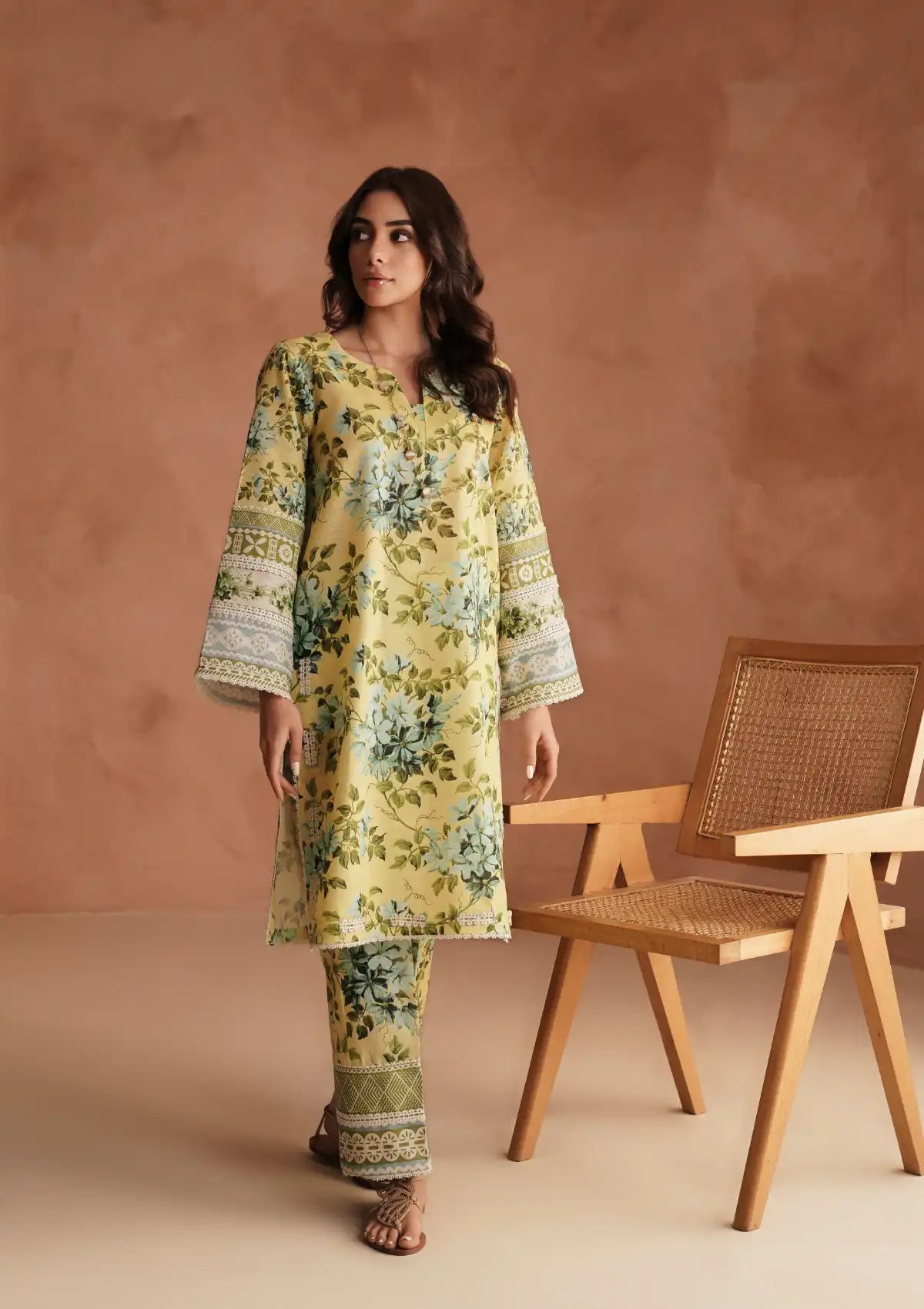 Manara Winter Emb Pret'24 MANAL - Mohsin Saeed Fabrics