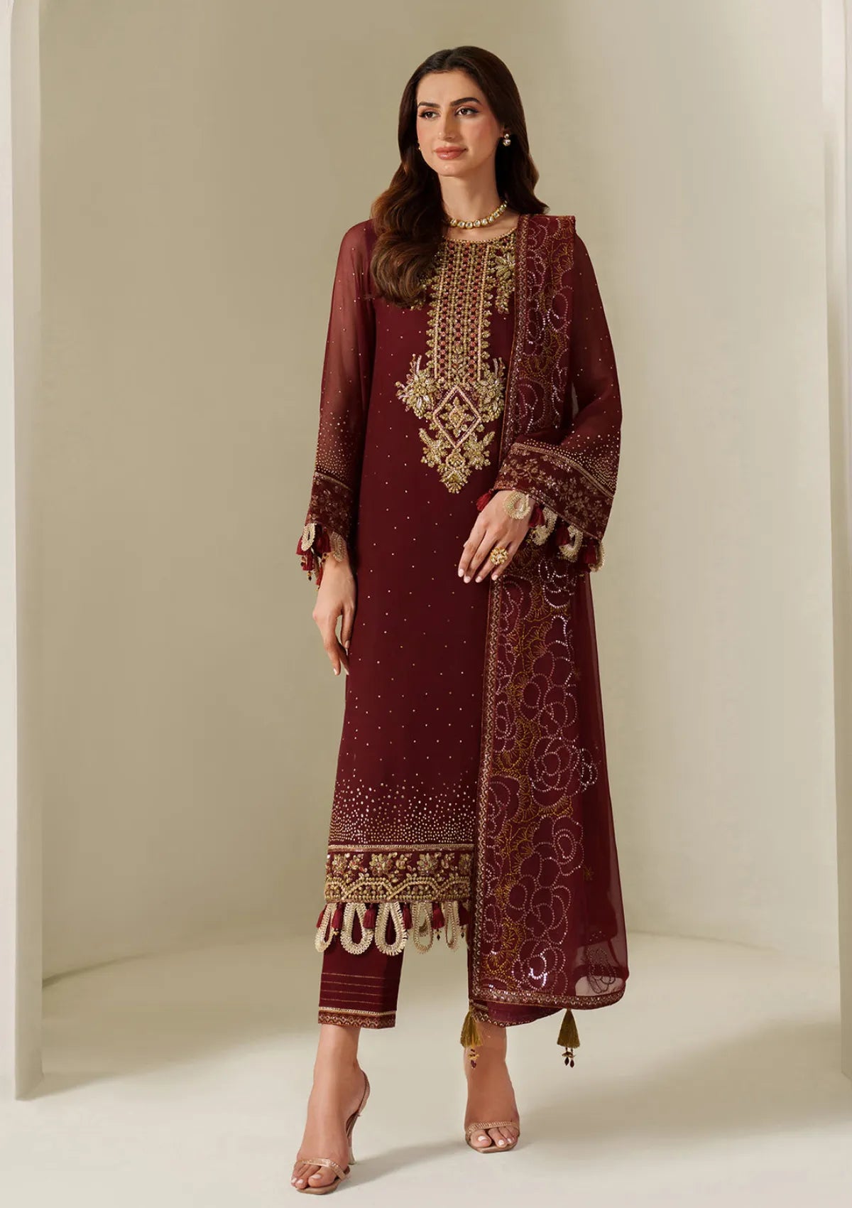 mohsin-saeed-fabrics-is-selling-online-and-in stores-Luxury-daily-wear-wedding-wear-formal-wear-in-budgeted-price-This-product-is-from-alizeh-reena25-af-hm-4047-kavya-is-available-on-Mohsin-saeed-fabrics-website.