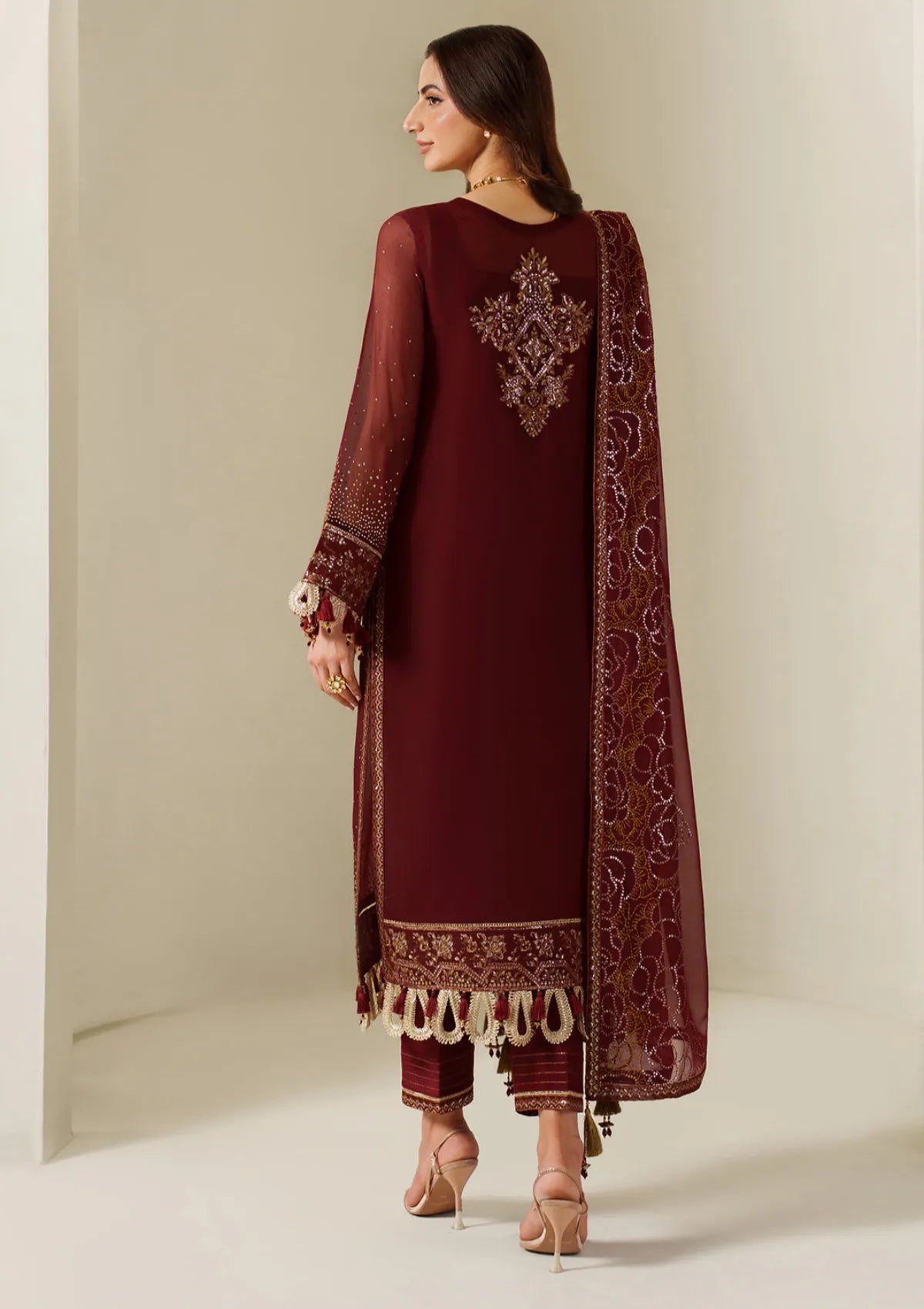 mohsin-saeed-fabrics-is-selling-online-and-in stores-Luxury-daily-wear-wedding-wear-formal-wear-in-budgeted-price-This-product-is-from-alizeh-reena25-af-hm-4047-kavya-is-available-on-Mohsin-saeed-fabrics-website.