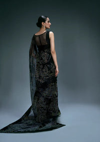 mohsin-saeed-fabrics-is-selling-online-and-in stores-Luxury-daily-wear-wedding-wear-formal-wear-in-budgeted-price-This-product-is-from-sidra-fahad-elianna25-sf-185-is-available-on-Mohsin-saeed-fabrics-website.