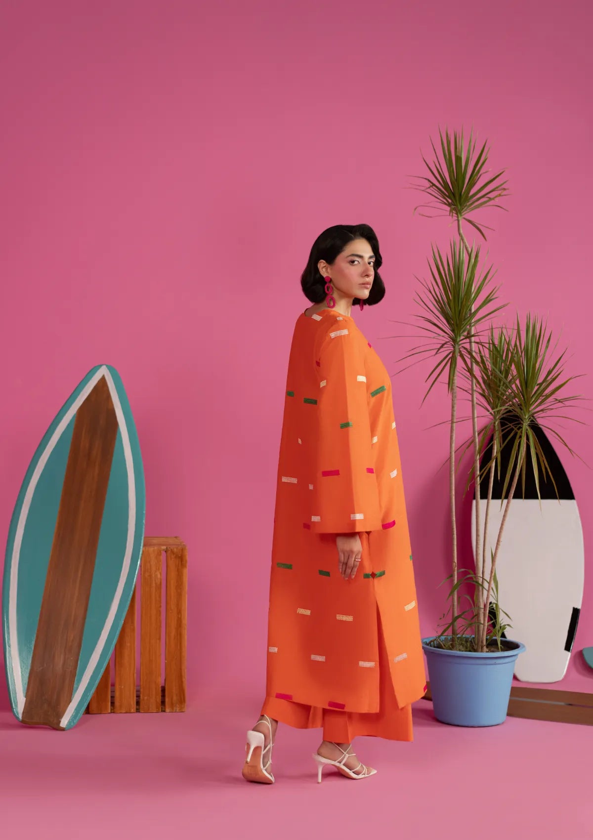 mohsin-saeed-fabrics-designer-daily-wear-formal-and-wedding-suits-within-budget-This-product-is-from-khakaa-luna-pret25-d-09-jasper-is-available-on-Mohsin-saeed-fabrics-website.