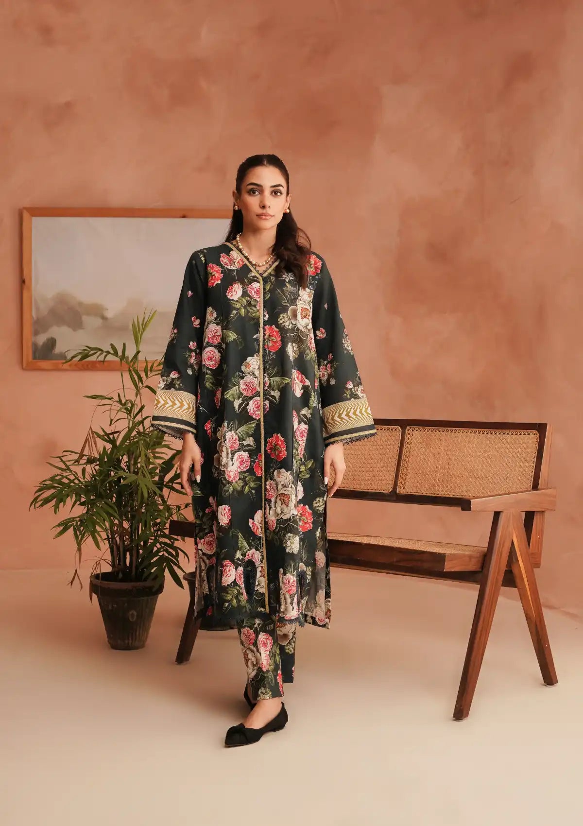 Manara Winter Emb Pret'24 Blume - Mohsin Saeed Fabrics