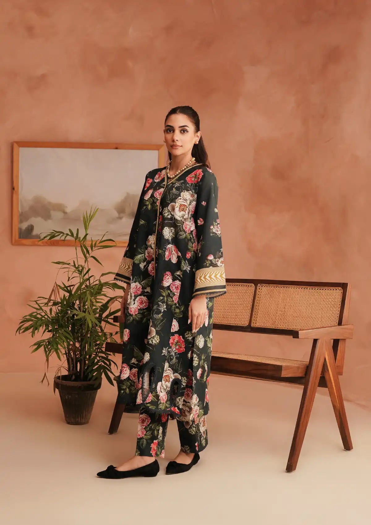 Manara Winter Emb Pret'24 Blume - Mohsin Saeed Fabrics