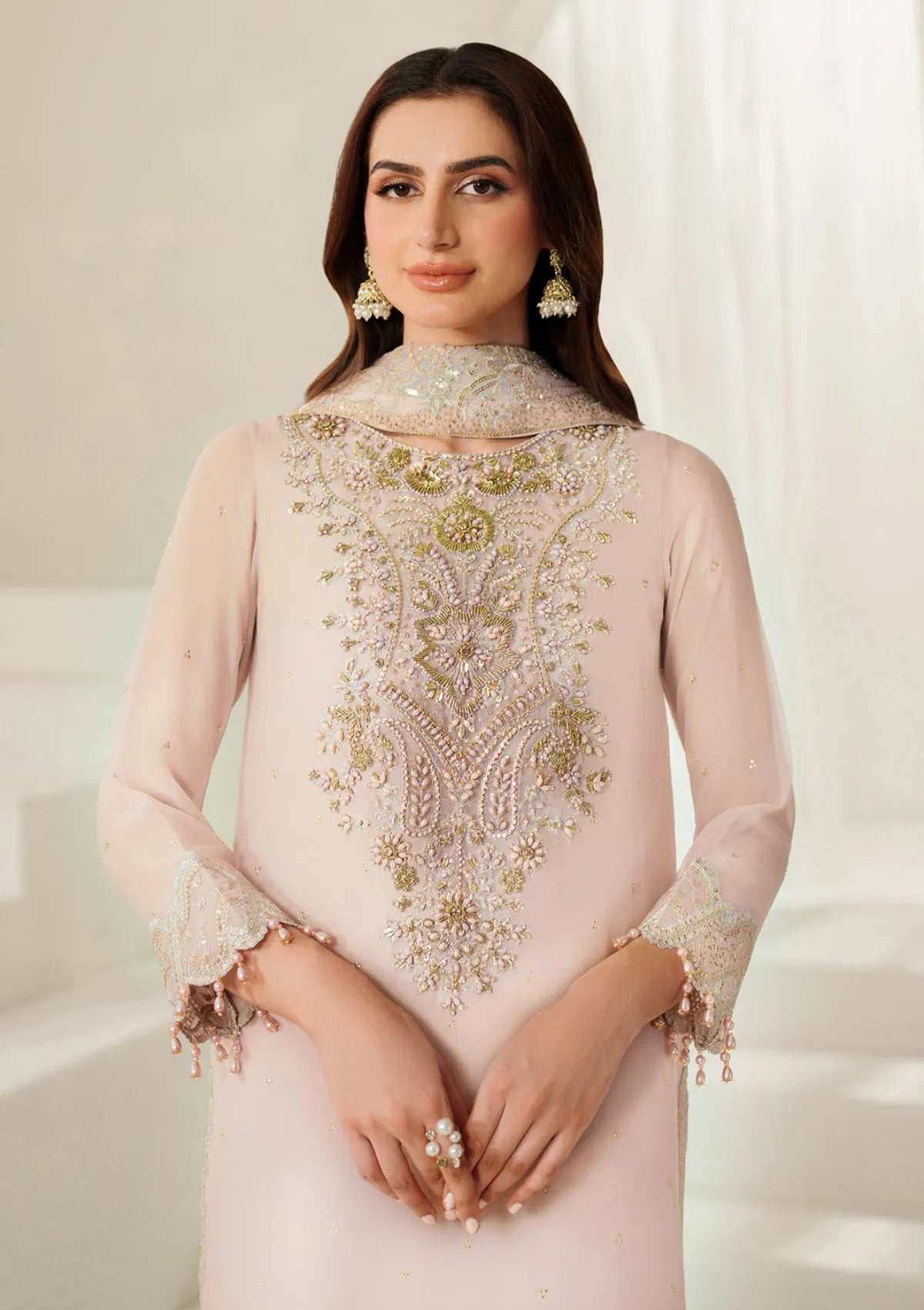 mohsin-saeed-fabrics-is-selling-online-and-in stores-Luxury-daily-wear-wedding-wear-formal-wear-in-budgeted-price-This-product-is-from-alizeh-reena25-is-available-on-Mohsin-saeed-fabrics-website.