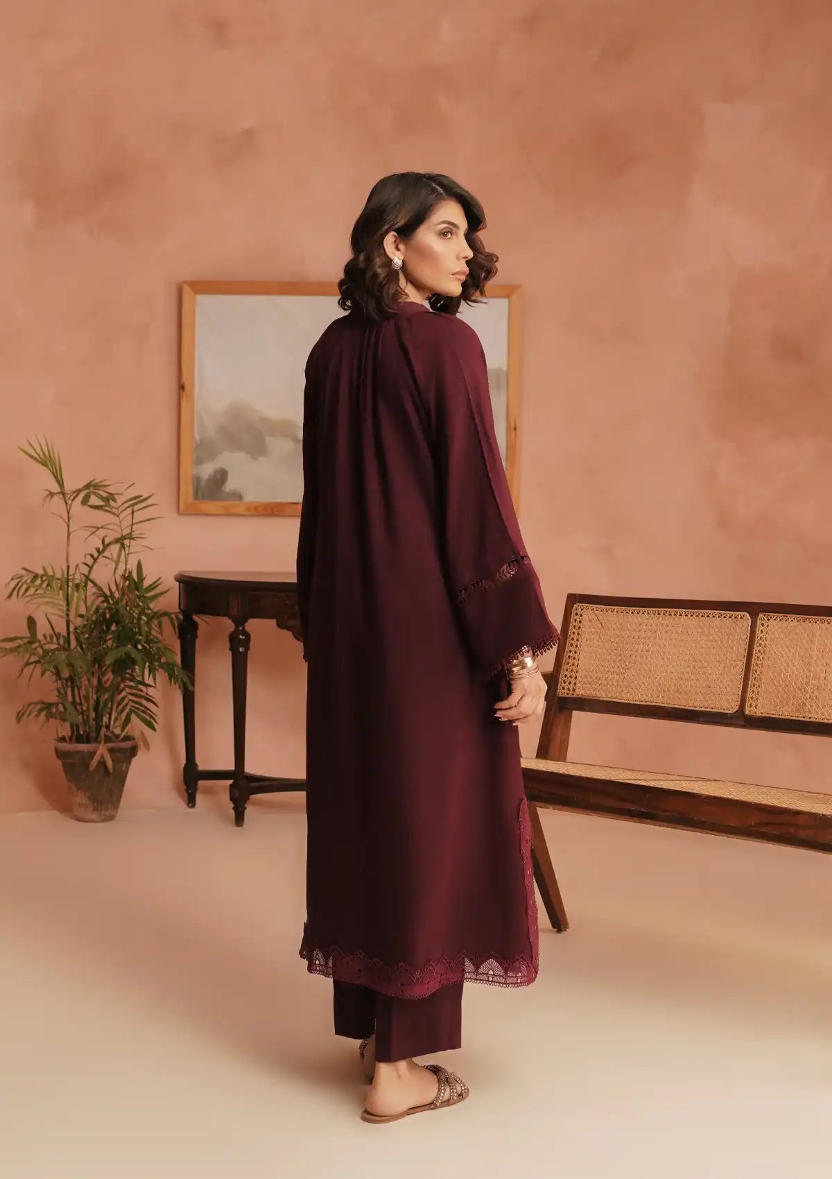 Manara Winter Emb Pret'24 VERA - Mohsin Saeed Fabrics