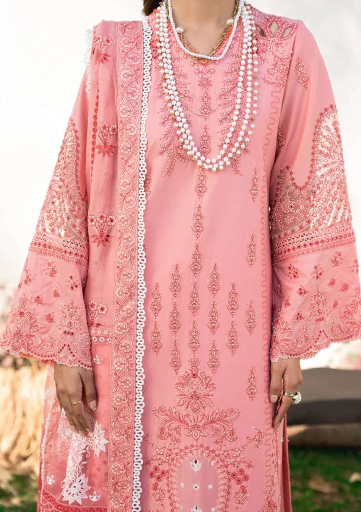 Zarizaa Aura of Flora Emb Lawn'26 D-06 LYRA