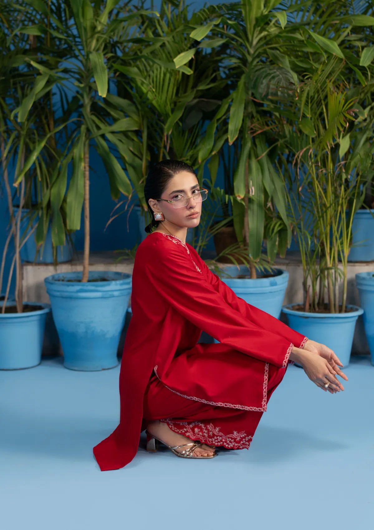 mohsin-saeed-fabrics-designer-daily-wear-formal-and-wedding-suits-within-budget-This-product-is-from-khakaa-luna-pret25-d-02-rosso-is-available-on-Mohsin-saeed-fabrics-website.