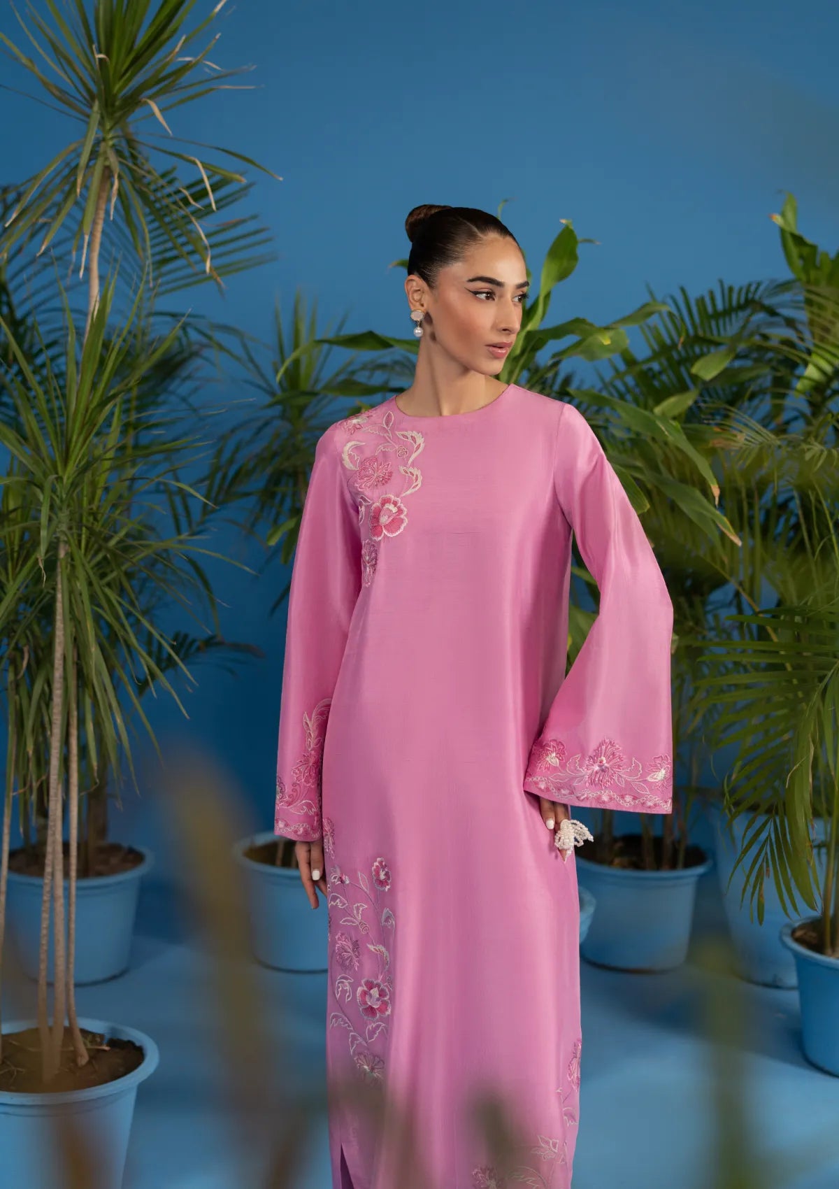 mohsin-saeed-fabrics-designer-daily-wear-formal-and-wedding-suits-within-budget-This-product-is-from-khakaa-luna-pret25-d-06-19-950-is-available-on-Mohsin-saeed-fabrics-website.