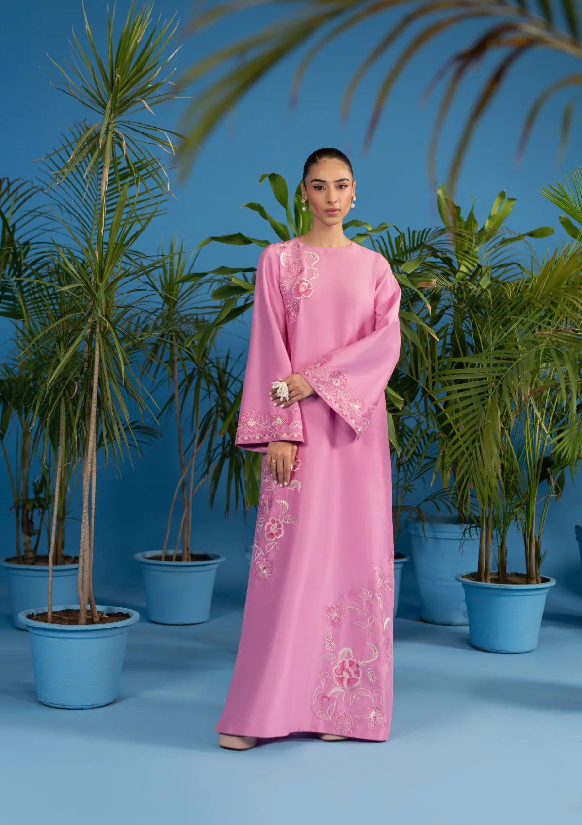 mohsin-saeed-fabrics-designer-daily-wear-formal-and-wedding-suits-within-budget-This-product-is-from-khakaa-luna-pret25-d-06-19-950-is-available-on-Mohsin-saeed-fabrics-website.