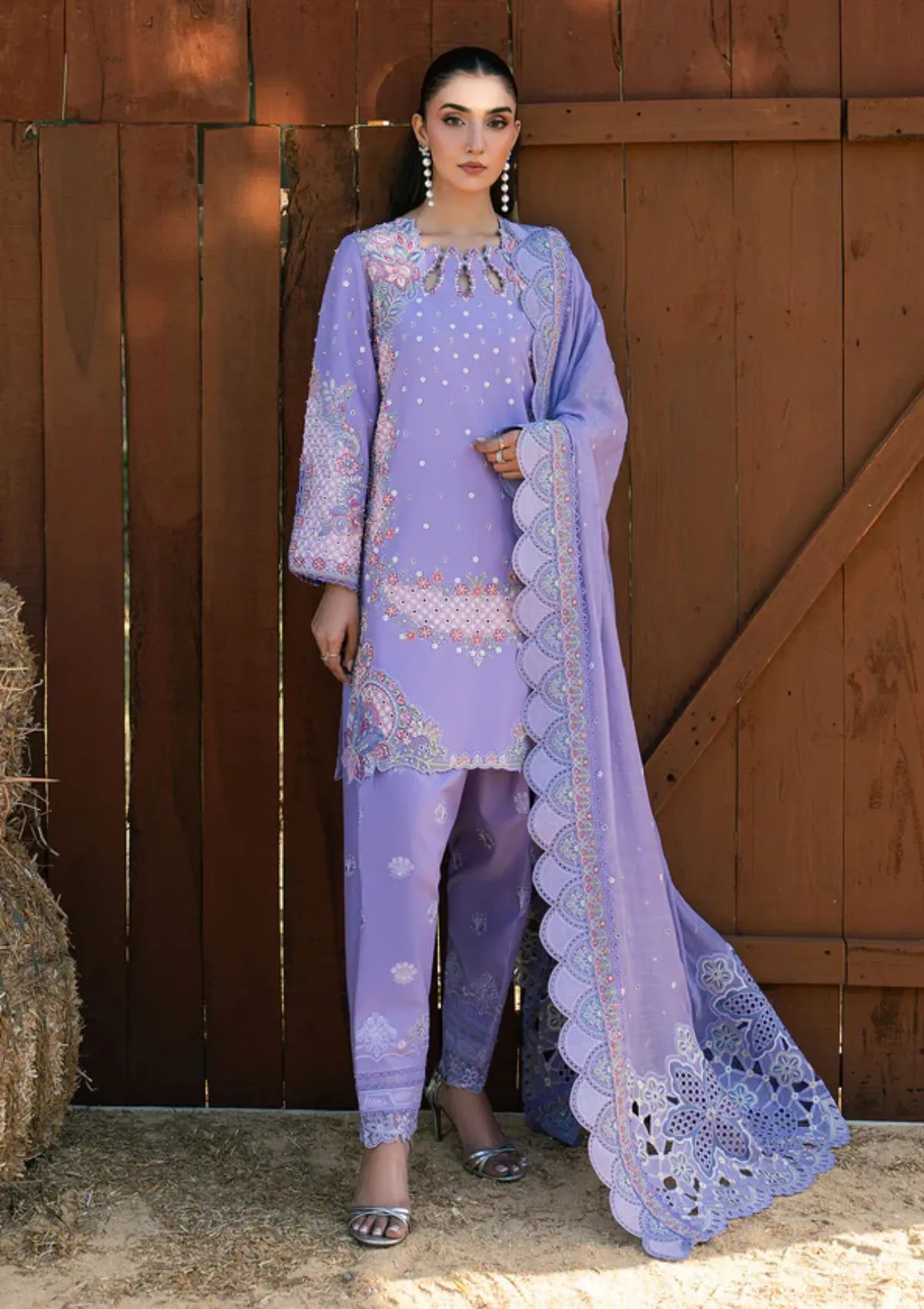 Zarizaa Aura of Flora Emb Lawn'26 D-08 WHIMS