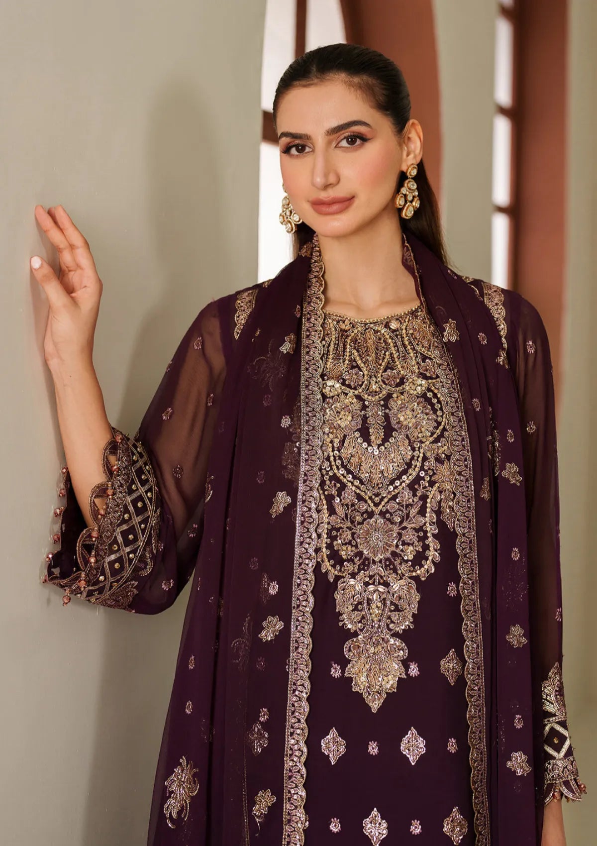 mohsin-saeed-fabrics-is-selling-online-and-in stores-Luxury-daily-wear-wedding-wear-formal-wear-in-budgeted-price-This-product-is-from-alizeh-reena25-af-hm-4053-tehwar-is-available-on-Mohsin-saeed-fabrics-website.