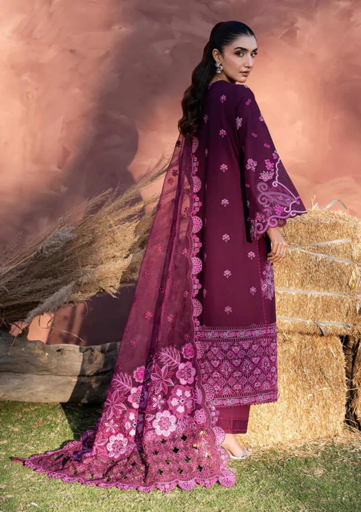 Zarizaa Aura of Flora Emb Lawn'26 D-10 BERRY