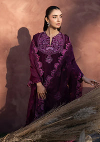 Zarizaa Aura of Flora Emb Lawn'26 D-10 BERRY