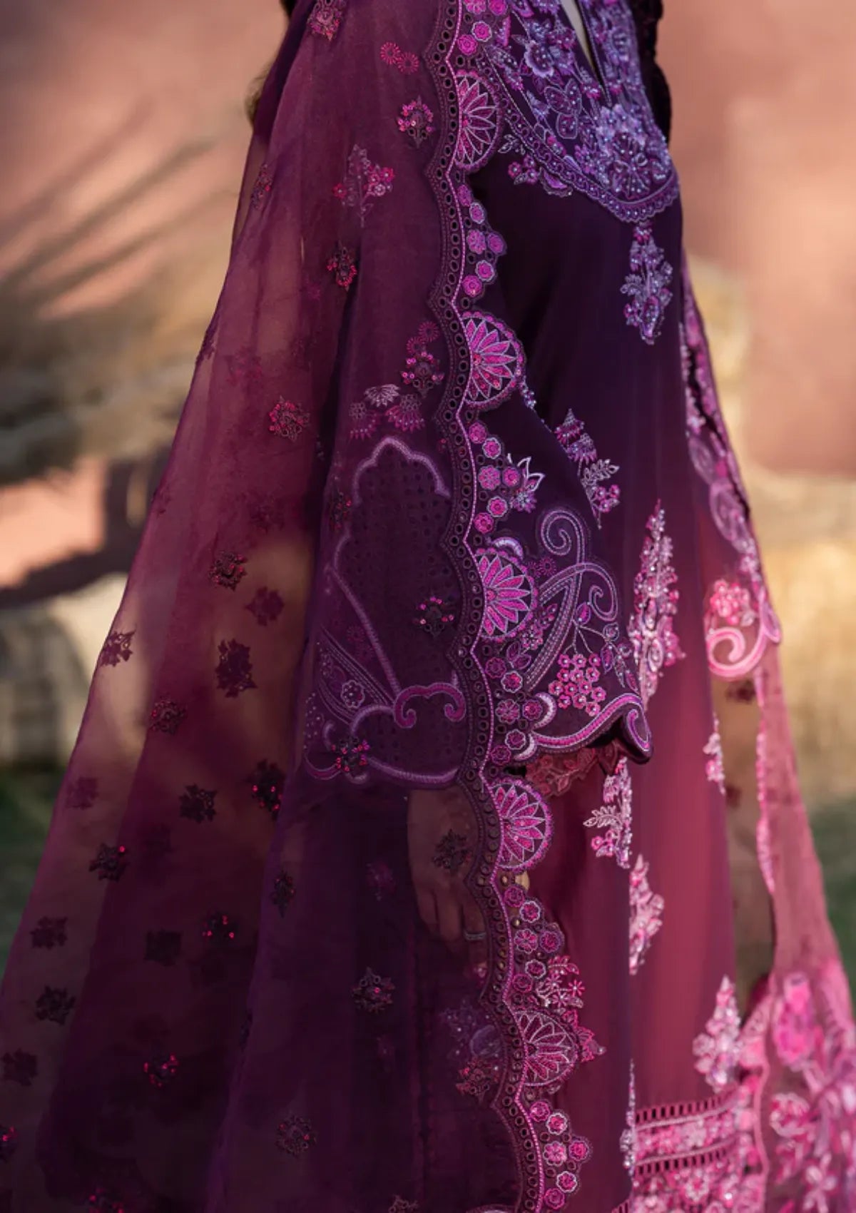 Zarizaa Aura of Flora Emb Lawn'26 D-10 BERRY