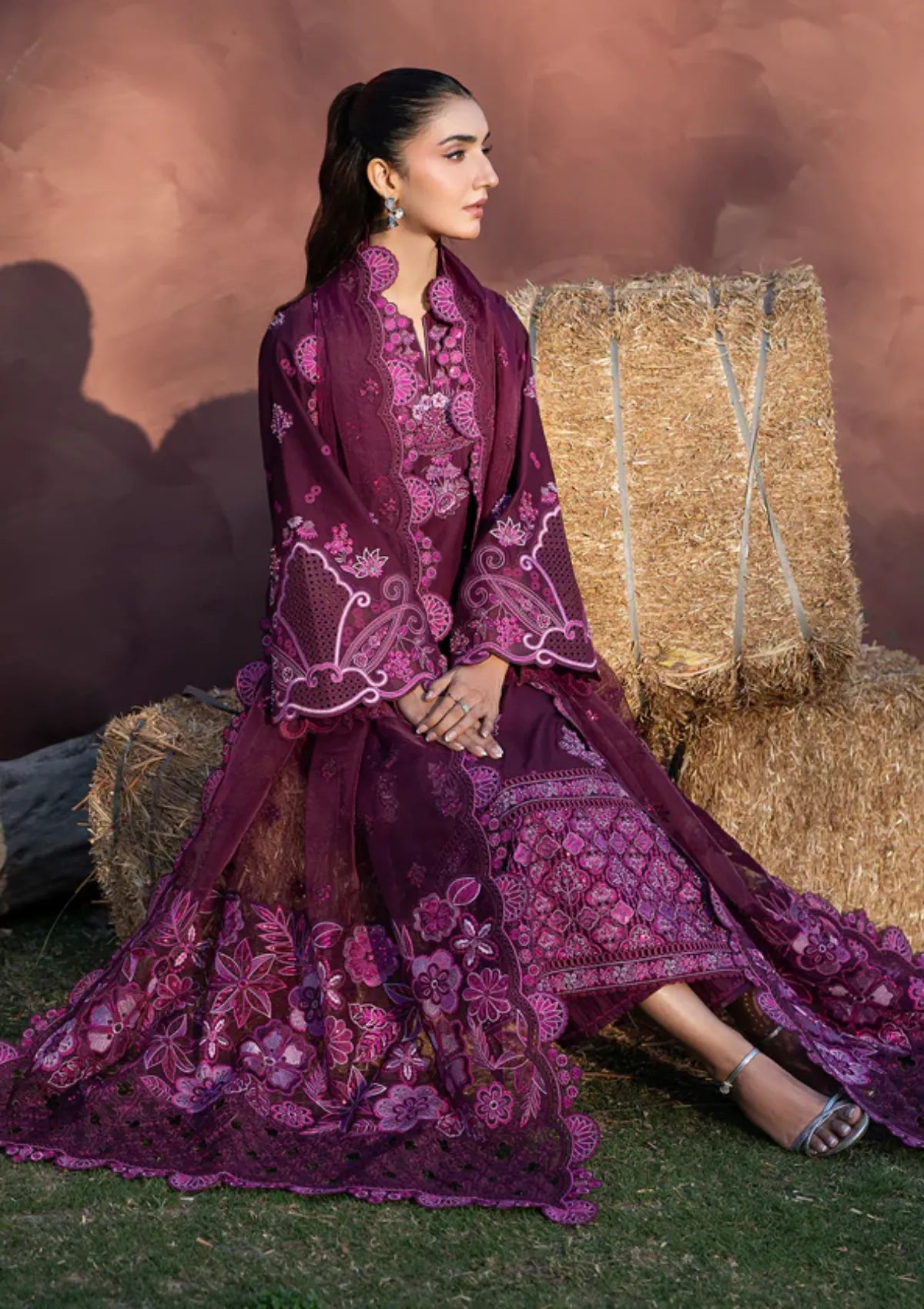 Zarizaa Aura of Flora Emb Lawn'26 D-10 BERRY