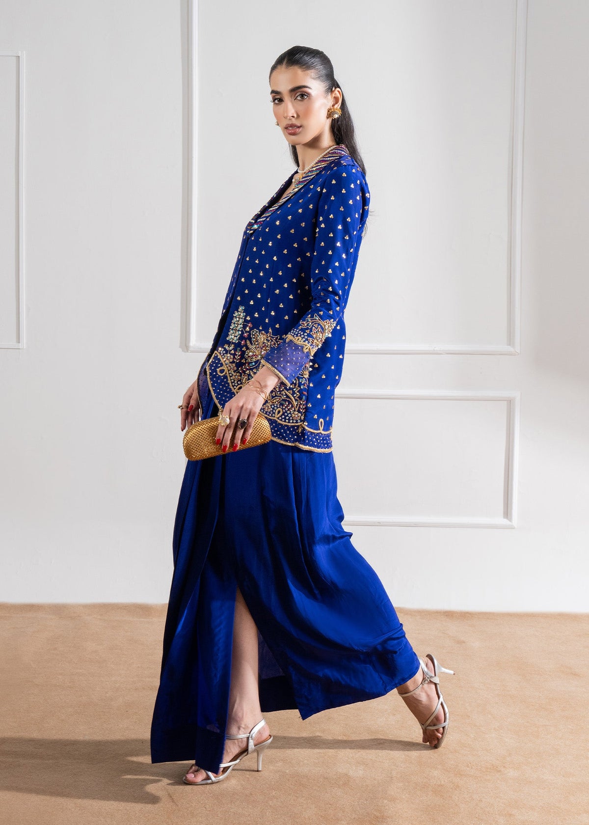 mohsin-saeed-fabrics-is-selling-online-and-in stores-Luxury-daily-wear-wedding-wear-formal-wear-in-budgeted-price-This-product-is-from-maria-osama-khan-formals-electra-is-available-on-Mohsin-saeed-fabrics-website.