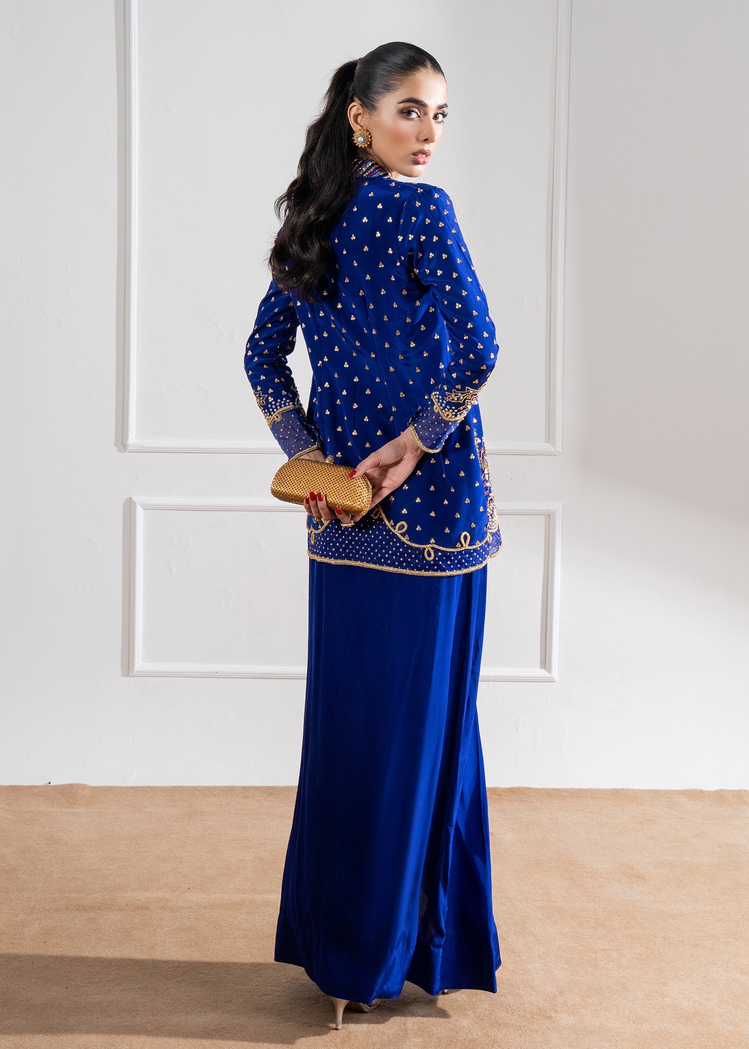 mohsin-saeed-fabrics-is-selling-online-and-in stores-Luxury-daily-wear-wedding-wear-formal-wear-in-budgeted-price-This-product-is-from-maria-osama-khan-formals-electra-is-available-on-Mohsin-saeed-fabrics-website.