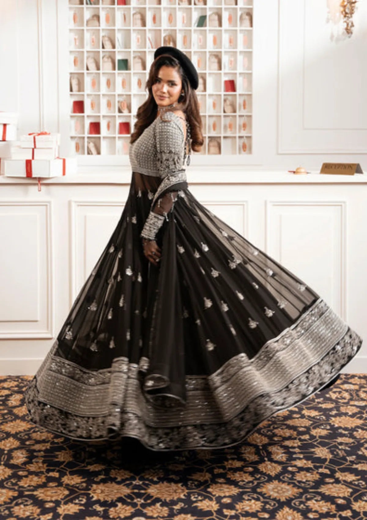 Zarizaa Check In Series 5'26 D-2B CLOAK