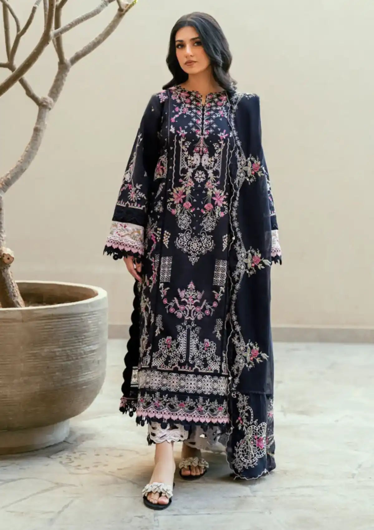 mohsin-saeed-fabrics-is-selling-online-and-in stores-Luxury-daily-wear-wedding-wear-formal-wear-in-budgeted-price-This-product-is-from-florent-luxury-lawn-eid-edit25-fl-5a-is-available-on-Mohsin-saeed-fabrics-website.