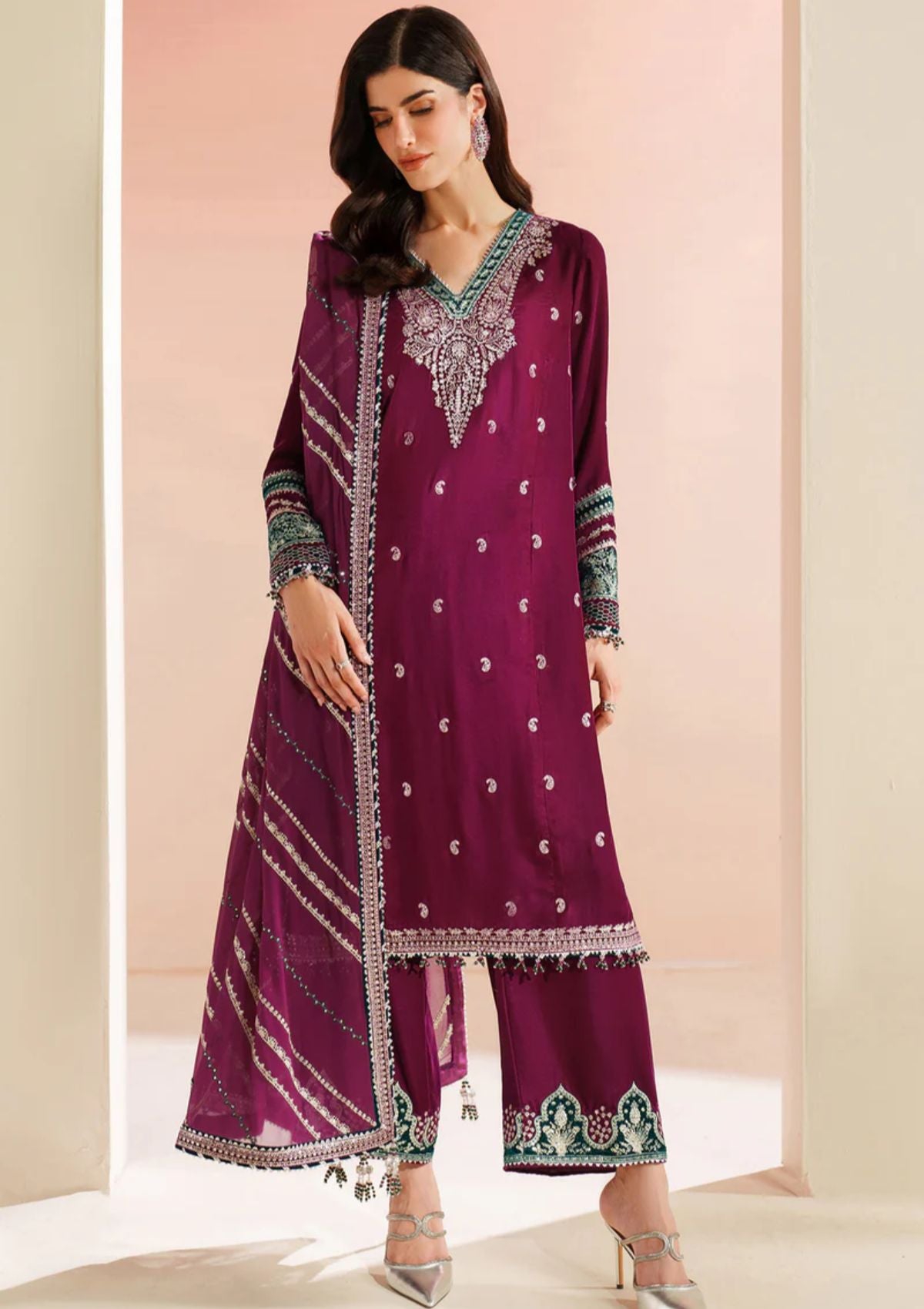 Jazmin Velvet Vogue Luxury Formal'25 D-06