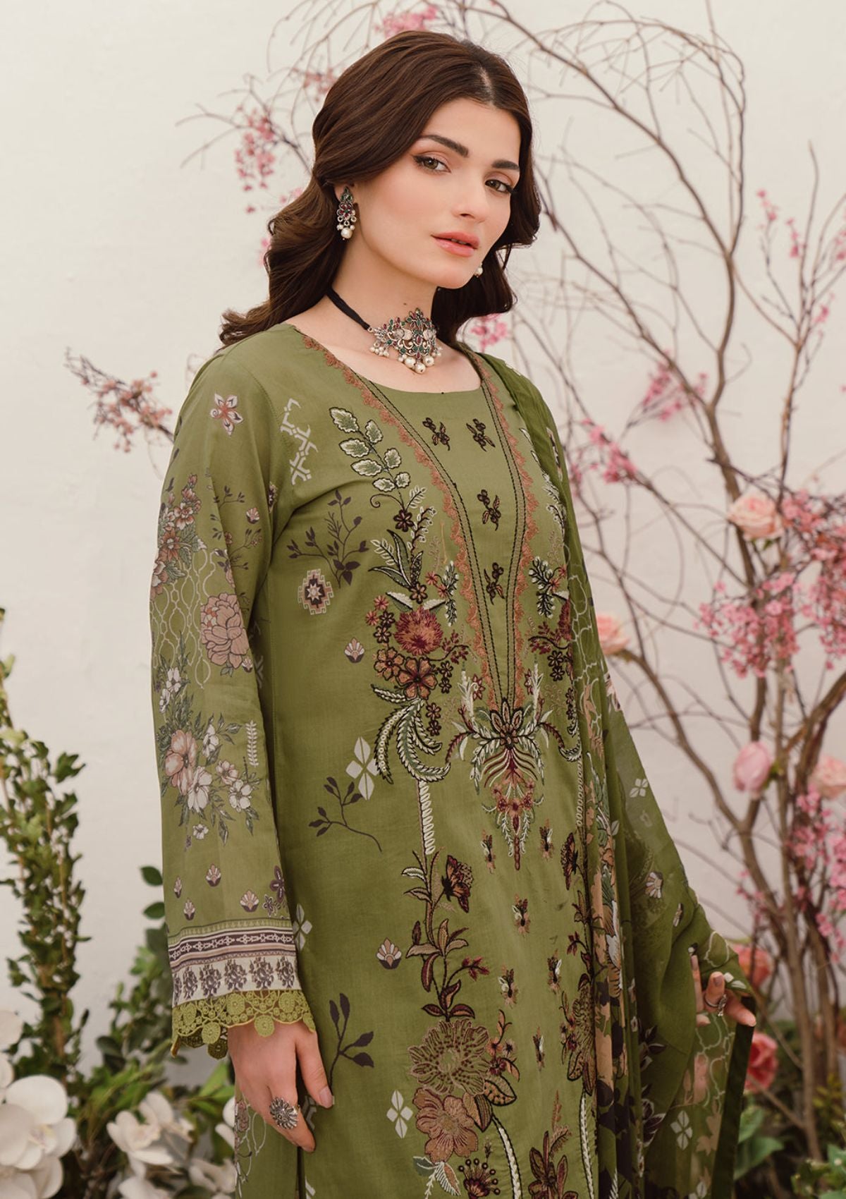 Mashaal Luxury Lawn By Ramsha'24 D-09 - Mohsin Saeed Fabrics