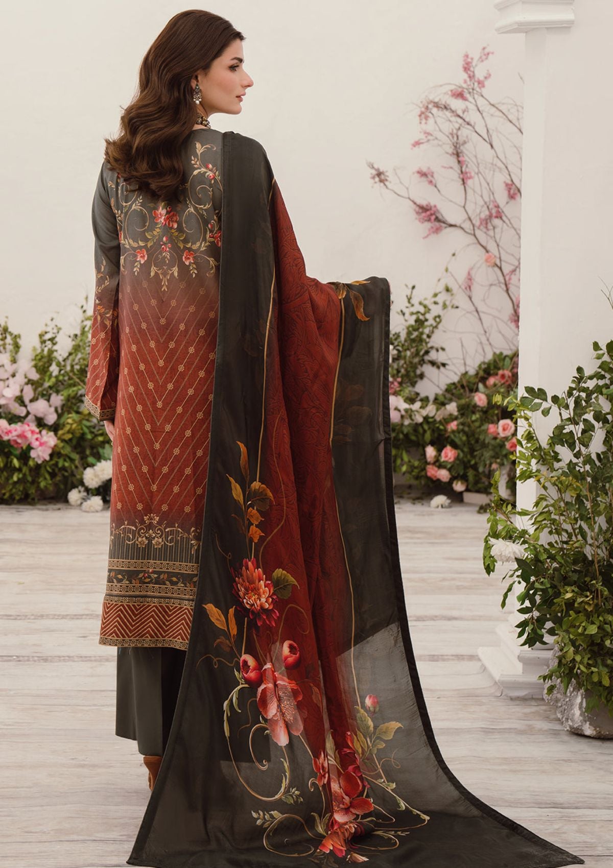 Mashaal Luxury Lawn By Ramsha'24 D-07 - Mohsin Saeed Fabrics