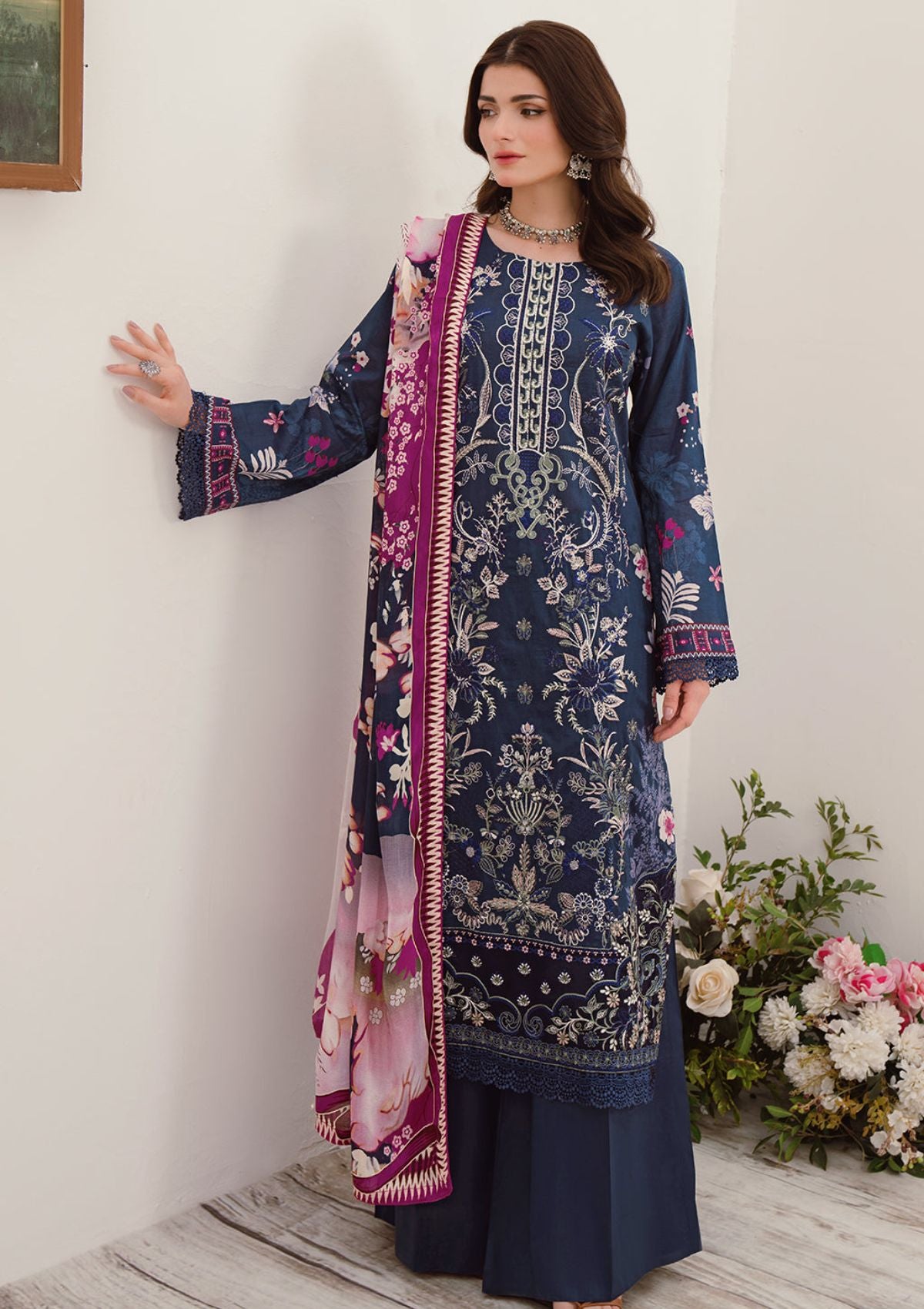 Mashaal Luxury Lawn By Ramsha'24 D-01 - Mohsin Saeed Fabrics