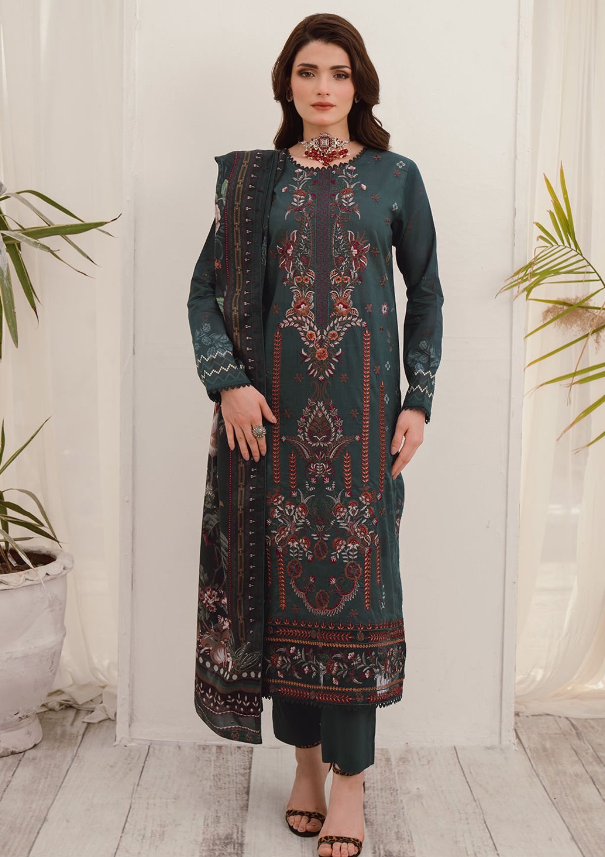 Mashaal Luxury Lawn By Ramsha'24 D-10 - Mohsin Saeed Fabrics