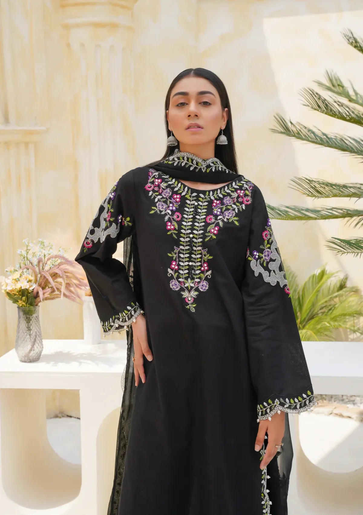 mohsin-saeed-fabrics-is-selling-online-and-in stores-Luxury-daily-wear-wedding-wear-formal-wear-in-budgeted-price-This-product-is-from-clothere-by-anam-lawnkari25-d-006-is-available-on-Mohsin-saeed-fabrics-website.
