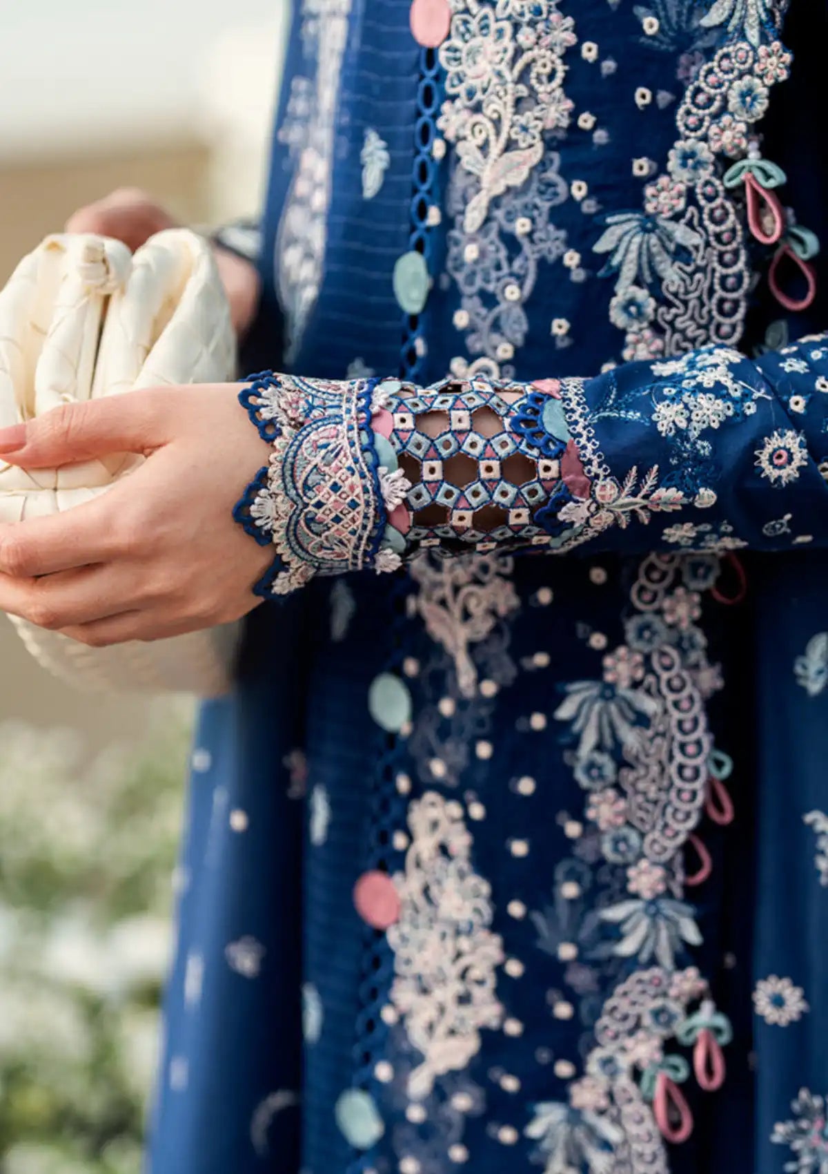 mohsin-saeed-fabrics-designer-daily-wear-formal-and-wedding-suits-within-budget-This-product-is-from-qalamkar-sahil-luxury-lawn25-fk-05-aurora-is-available-on-Mohsin-saeed-fabrics-website.