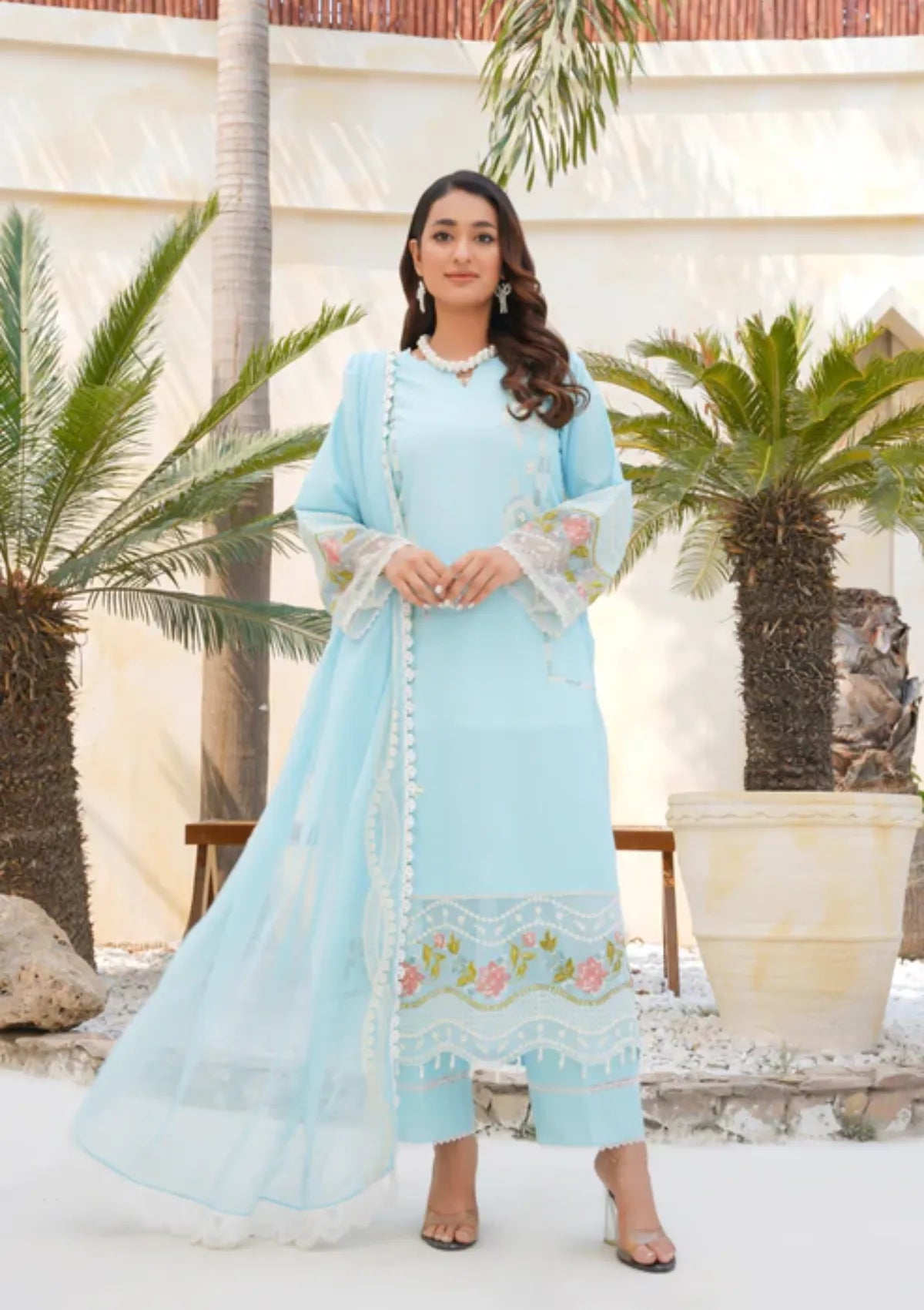 mohsin-saeed-fabrics-is-selling-online-and-in stores-Luxury-daily-wear-wedding-wear-formal-wear-in-budgeted-price-This-product-is-from-clothere-by-anam-lawnkari25-d-004-is-available-on-Mohsin-saeed-fabrics-website.