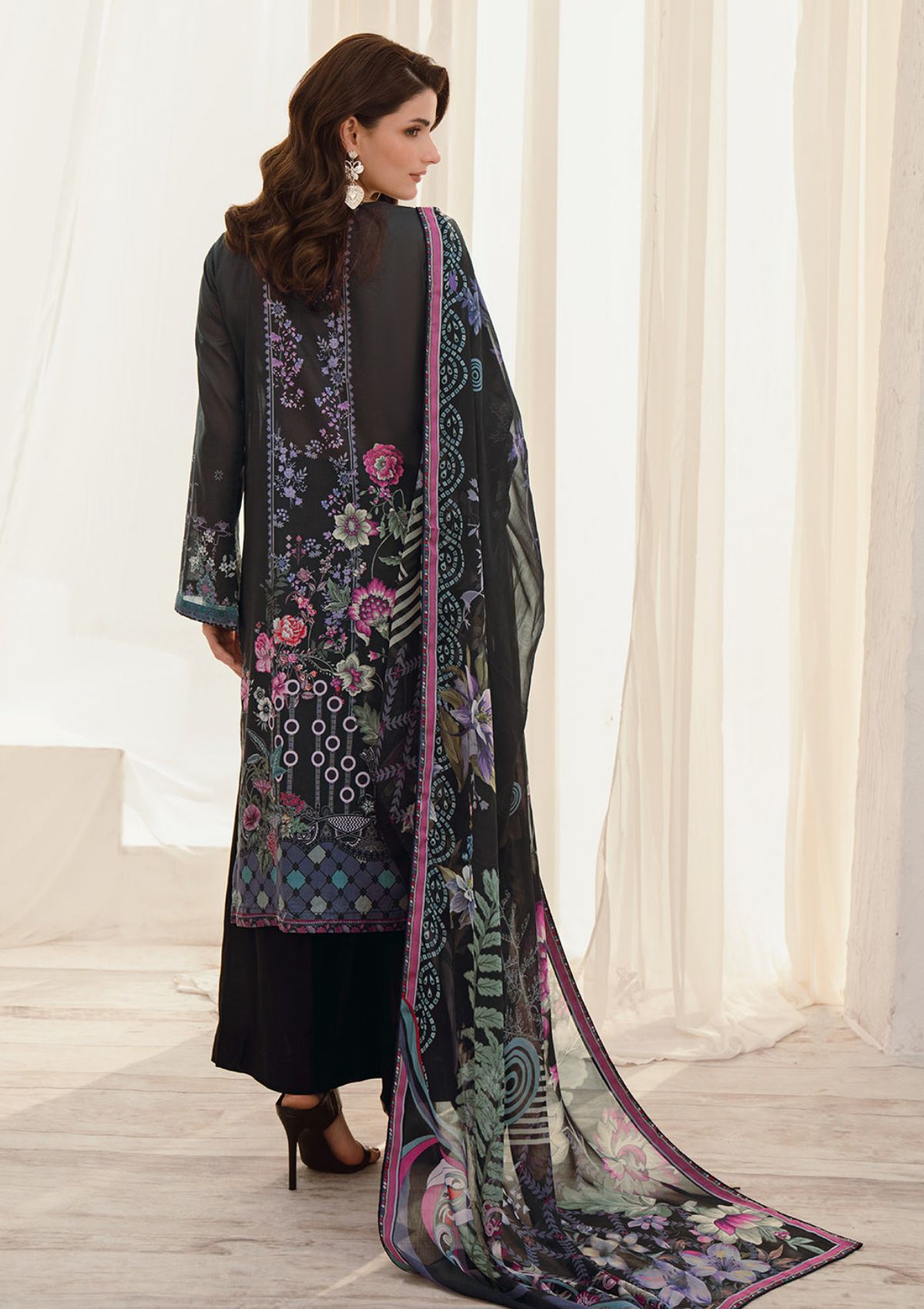 Mashaal Luxury Lawn By Ramsha'24 D-04 - Mohsin Saeed Fabrics