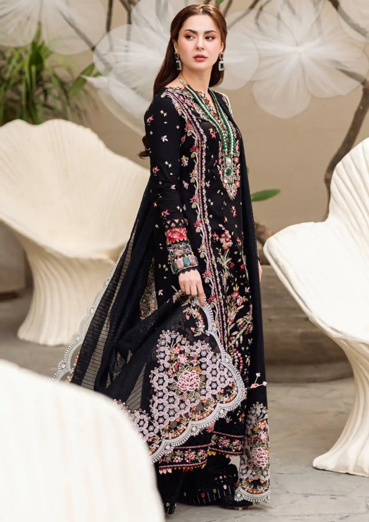 mohsin-saeed-fabrics-designer-daily-wear-formal-and-wedding-suits-within-budget-This-product-is-from-qalamkar-sahil-luxury-lawn25-fk-15-hannah-is-available-on-Mohsin-saeed-fabrics-website.