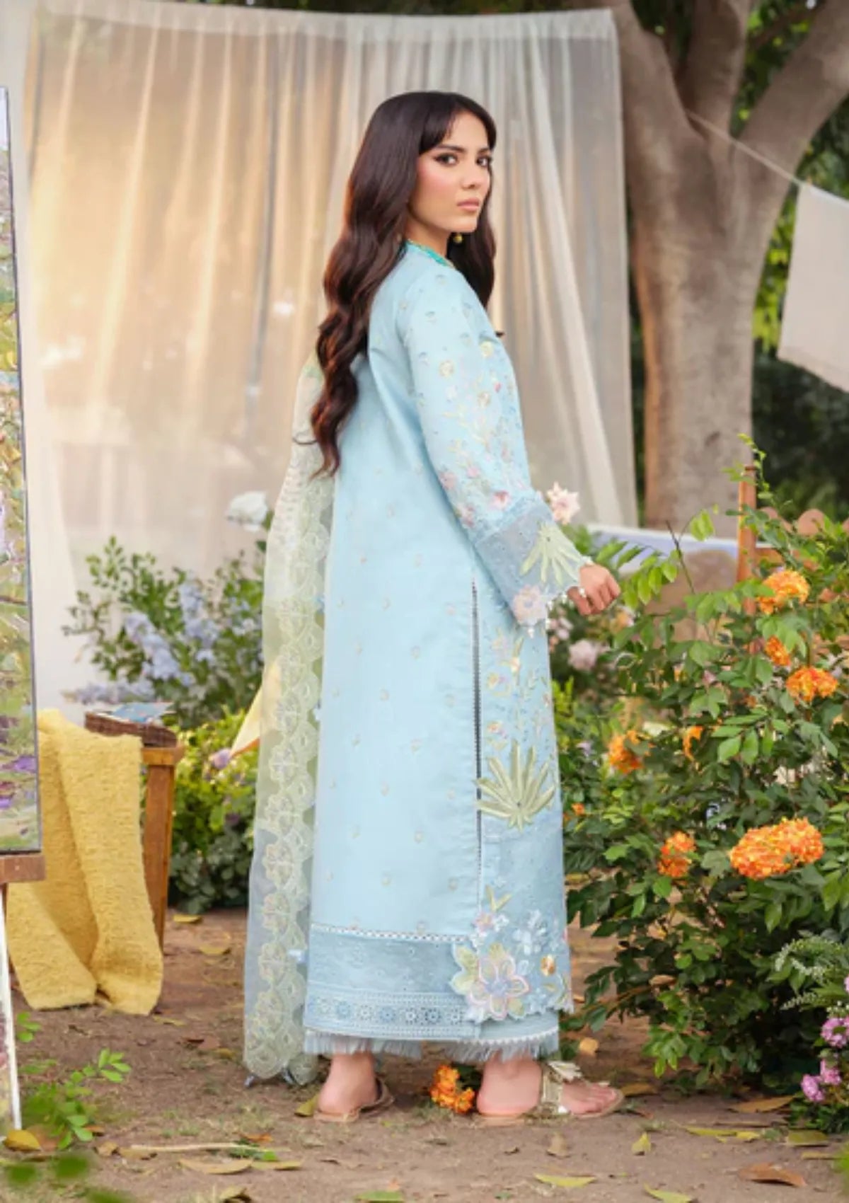 mohsin-saeed-fabrics-designer-daily-wear-formal-and-wedding-suits-within-budget-This-product-is-from-zarizaa-echelon-luxury-lawn25-d-01-azure-is-available-on-Mohsin-saeed-fabrics-website.