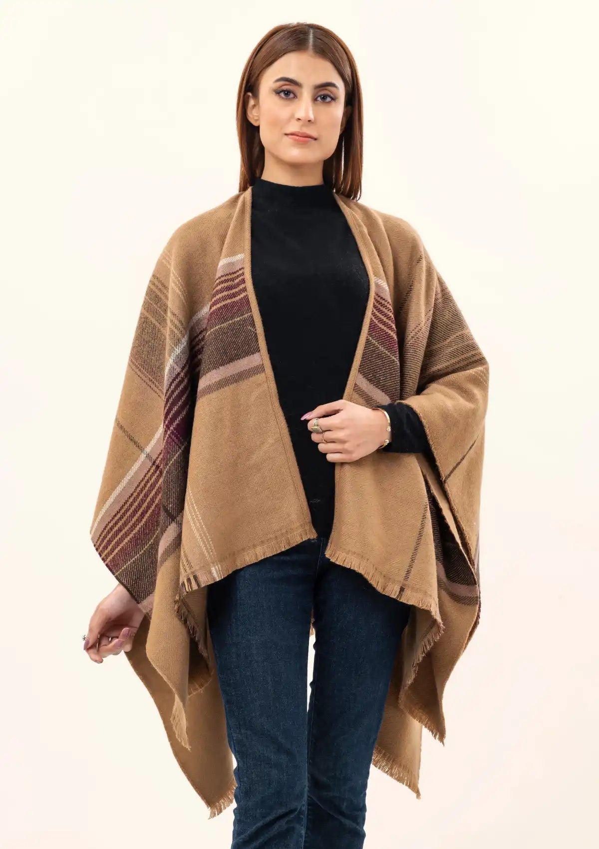 Cape shawls online in pakistan discount