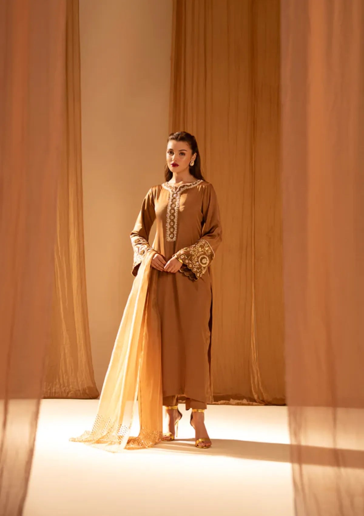 mohsin-saeed-fabrics-luxury-fashion-collection-daily-wear-wedding-and-formal-in-budget-This-product-is-from-sidra-fahad-rayya-silk25-sf-219-is-available-on-Mohsin-saeed-fabrics-website.