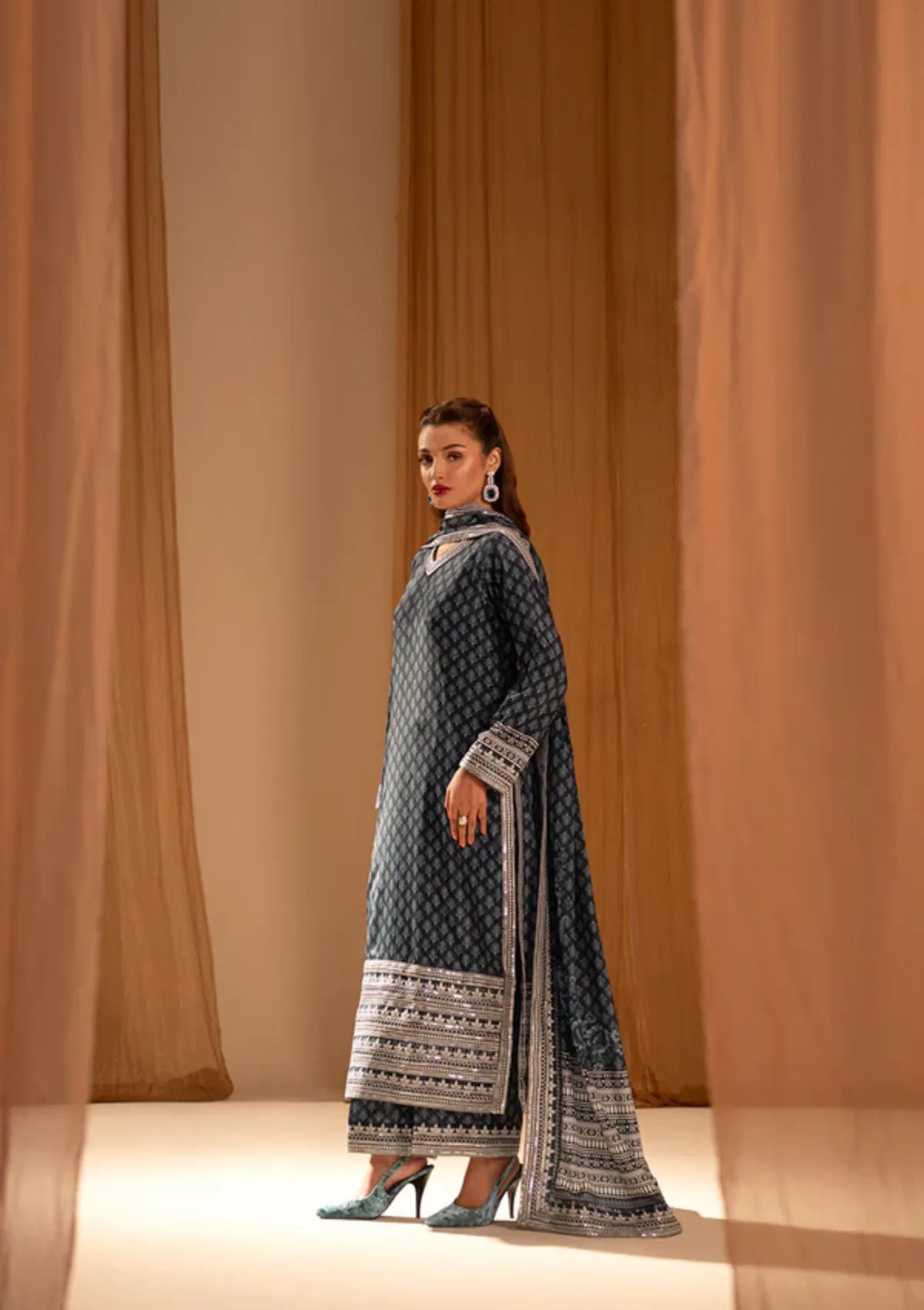 mohsin-saeed-fabrics-luxury-fashion-collection-daily-wear-wedding-and-formal-in-budget-This-product-is-from-sidra-fahad-rayya-silk25-sf-217-is-available-on-Mohsin-saeed-fabrics-website.