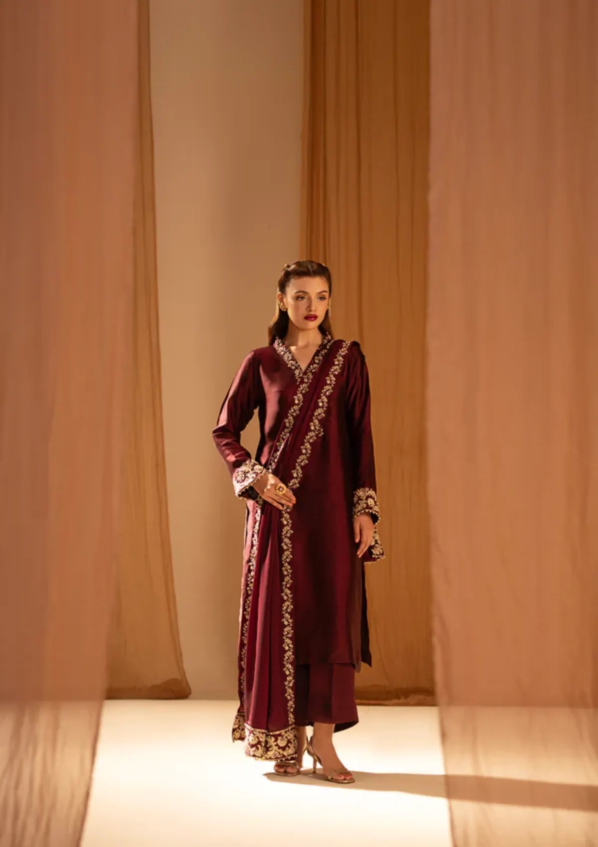 mohsin-saeed-fabrics-luxury-fashion-collection-daily-wear-wedding-and-formal-in-budget-This-product-is-from-sidra-fahad-rayya-silk25-sf-215-is-available-on-Mohsin-saeed-fabrics-website.