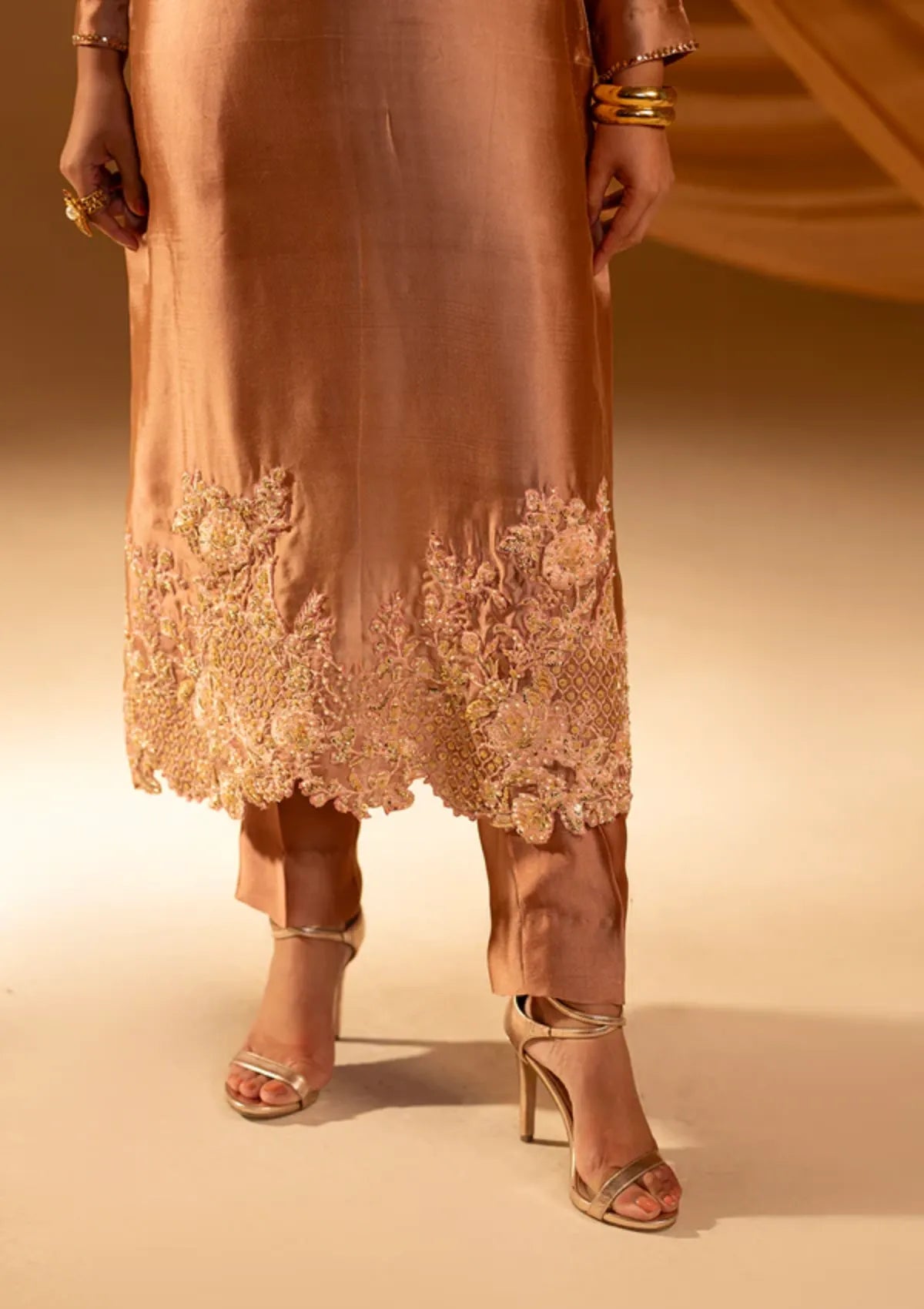 mohsin-saeed-fabrics-luxury-fashion-collection-daily-wear-wedding-and-formal-in-budget-This-product-is-from-sidra-fahad-rayya-silk25-sf-223-is-available-on-Mohsin-saeed-fabrics-website.