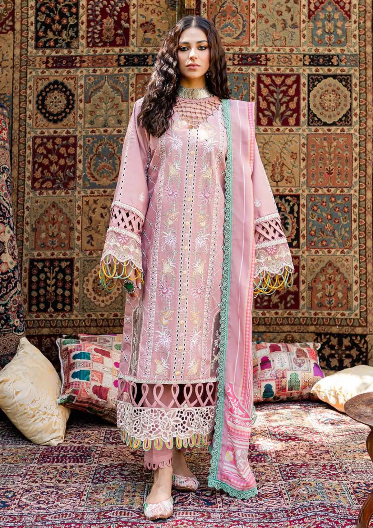 Parishay Dastak Karandi Winter'23 Vol-02 DTW-28 - Mohsin Saeed Fabrics