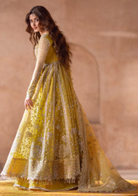 mohsin-saeed-fabrics-designer-daily-wear-formal-and-wedding-suits-within-budget-This-product-is-from-bin-ilyas-sona-gachi-formals25-d-606-is-available-on-Mohsin-saeed-fabrics-website.