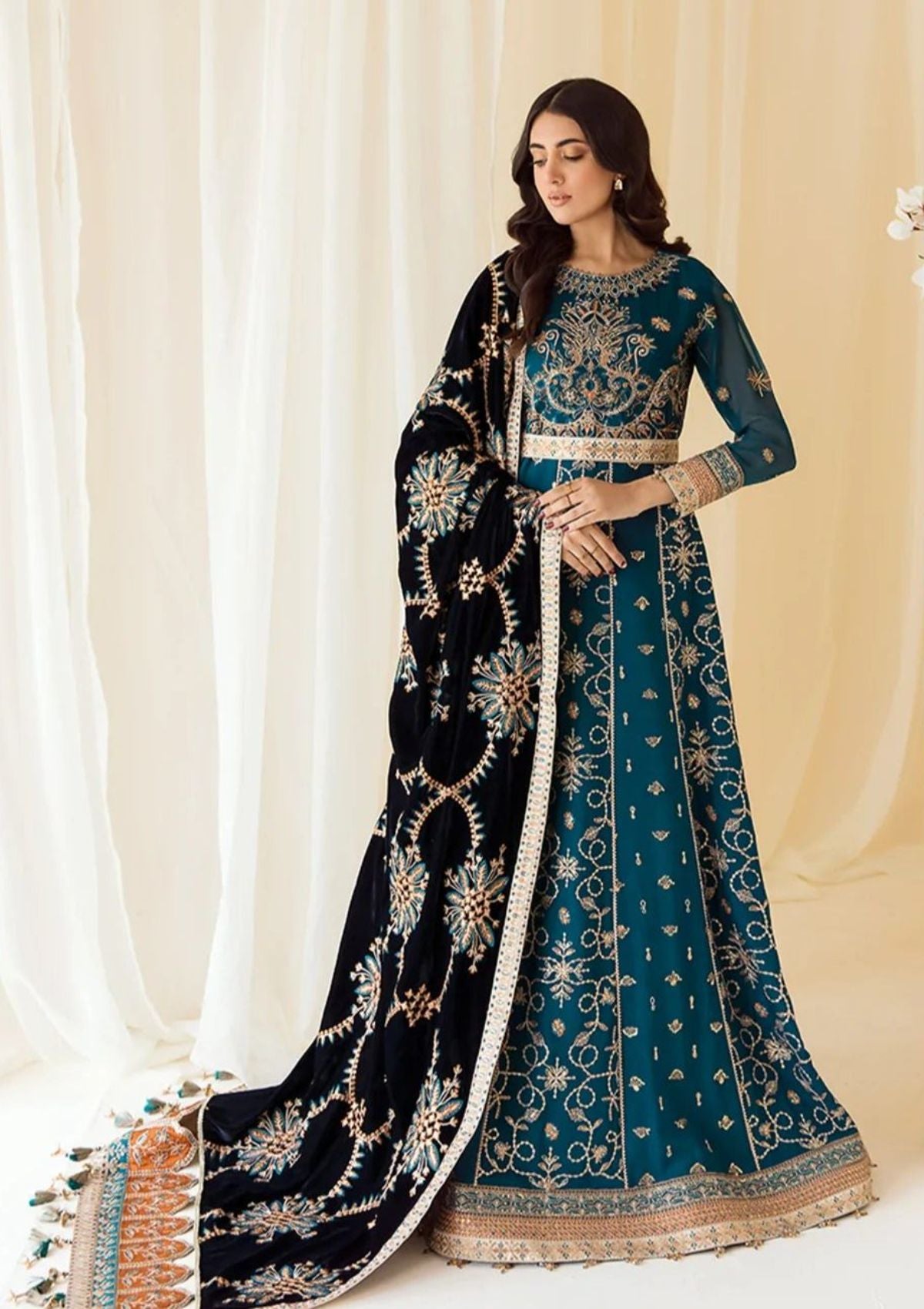 Alizeh Velvet Edit'22 02-Dasht-E-Naz