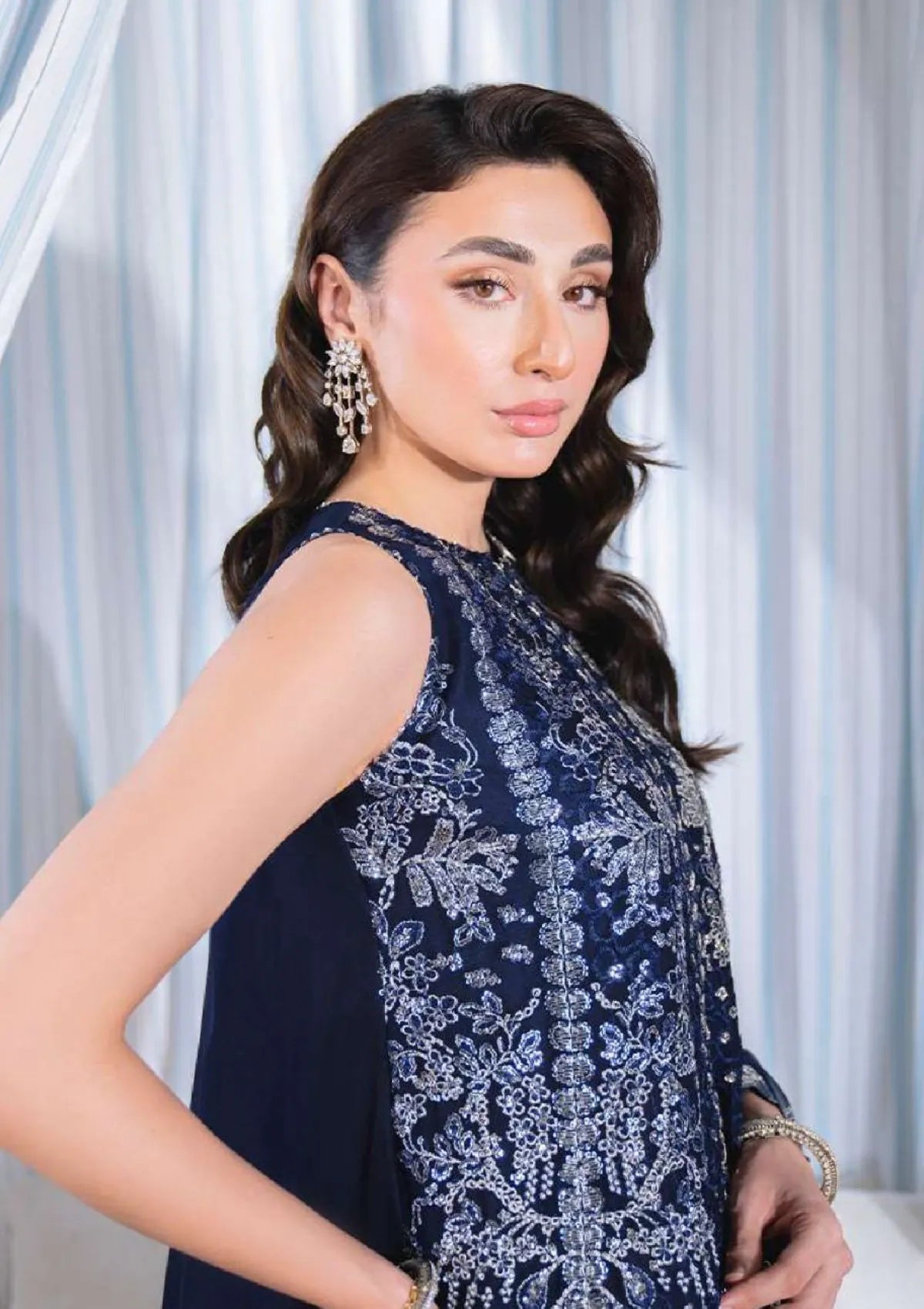 mohsin-saeed-fabrics-designer-daily-wear-formal-and-wedding-suits-within-budget-This-product-is-from-neeshay-dastaan-luxury-chiffon25-neelisha-is-available-on-Mohsin-saeed-fabrics-website.