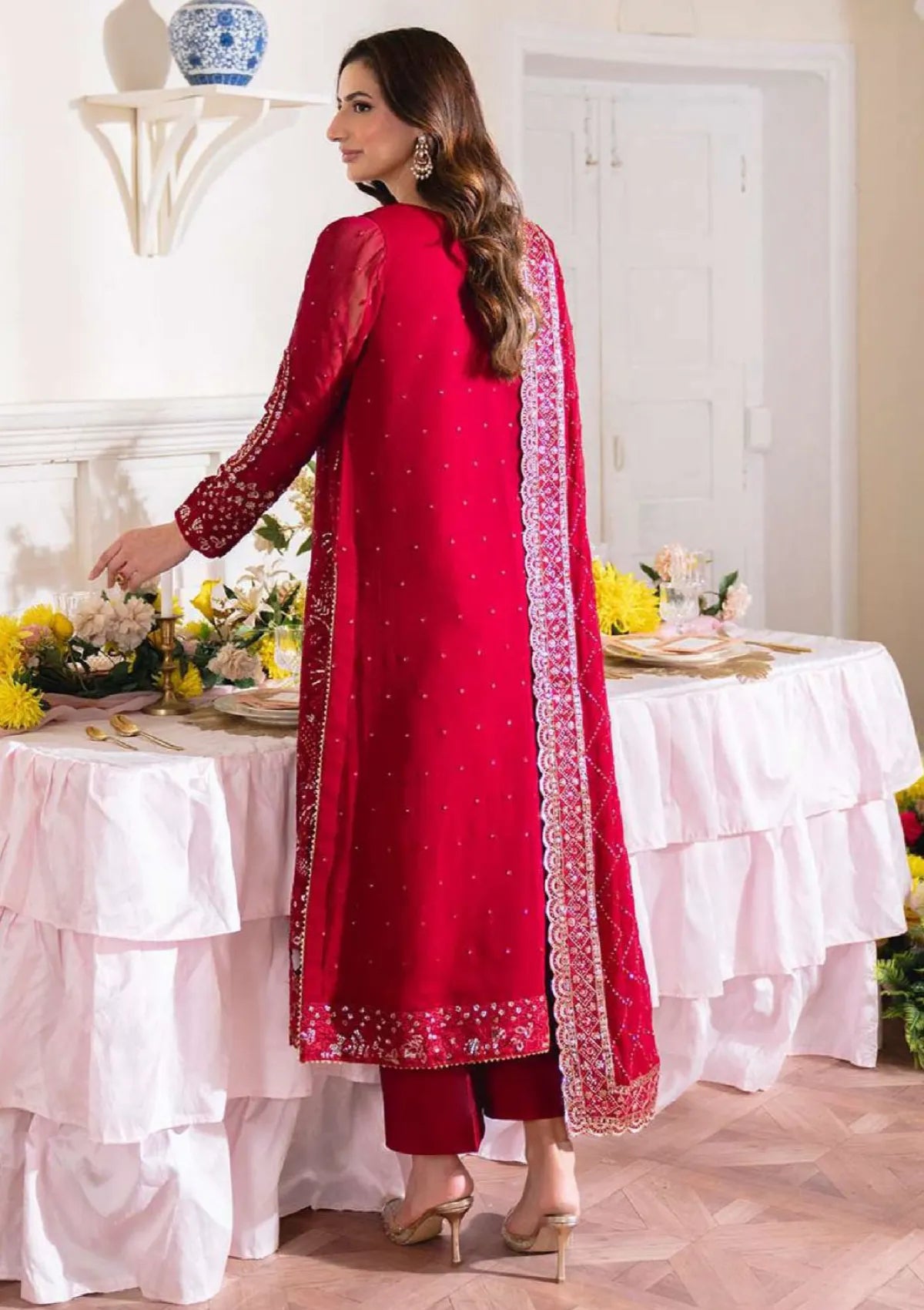 mohsin-saeed-fabrics-designer-daily-wear-formal-and-wedding-suits-within-budget-This-product-is-from-neeshay-dastaan-luxury-chiffon25-gulzaib-is-available-on-Mohsin-saeed-fabrics-website.