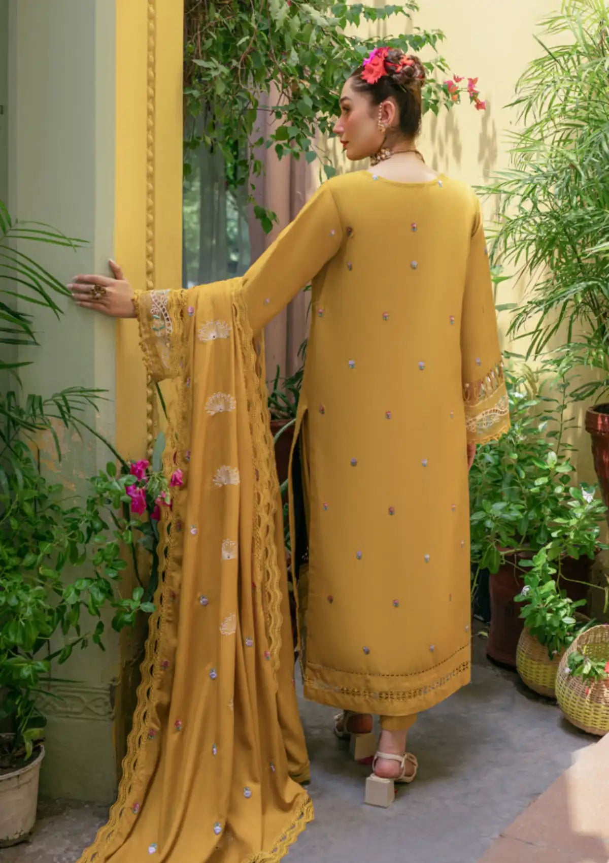 Parishay Dastak Karandi Winter'23 DTK-07 - Mohsin Saeed Fabrics