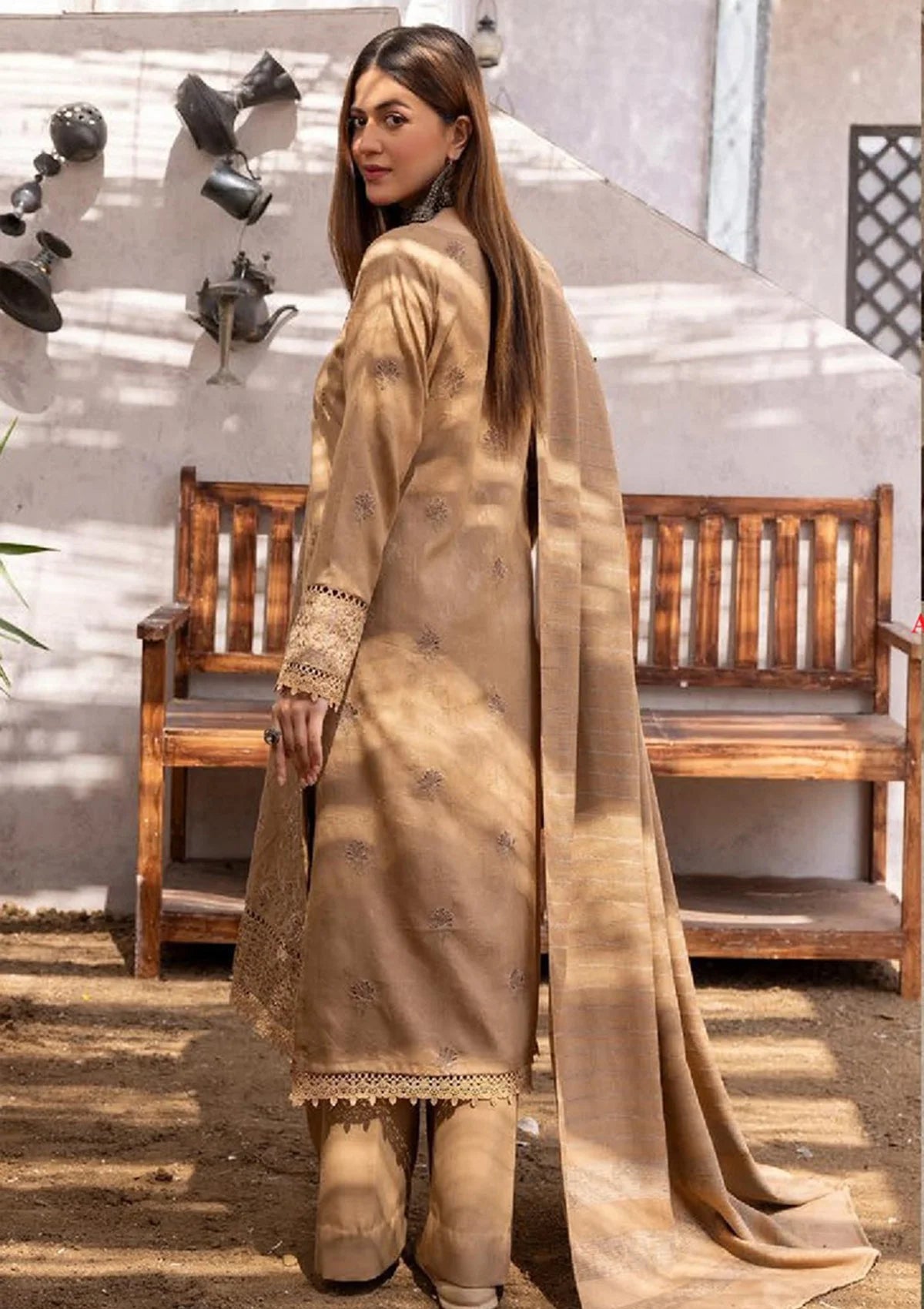 Dastoor Emb Slub Wool'23 D-02 - Mohsin Saeed Fabrics