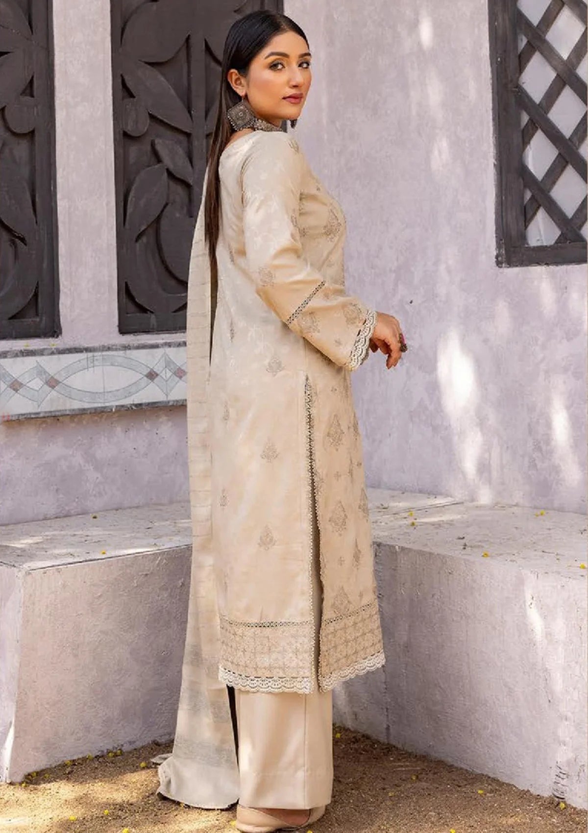 Dastoor Emb Slub Wool'23 D-06 - Mohsin Saeed Fabrics