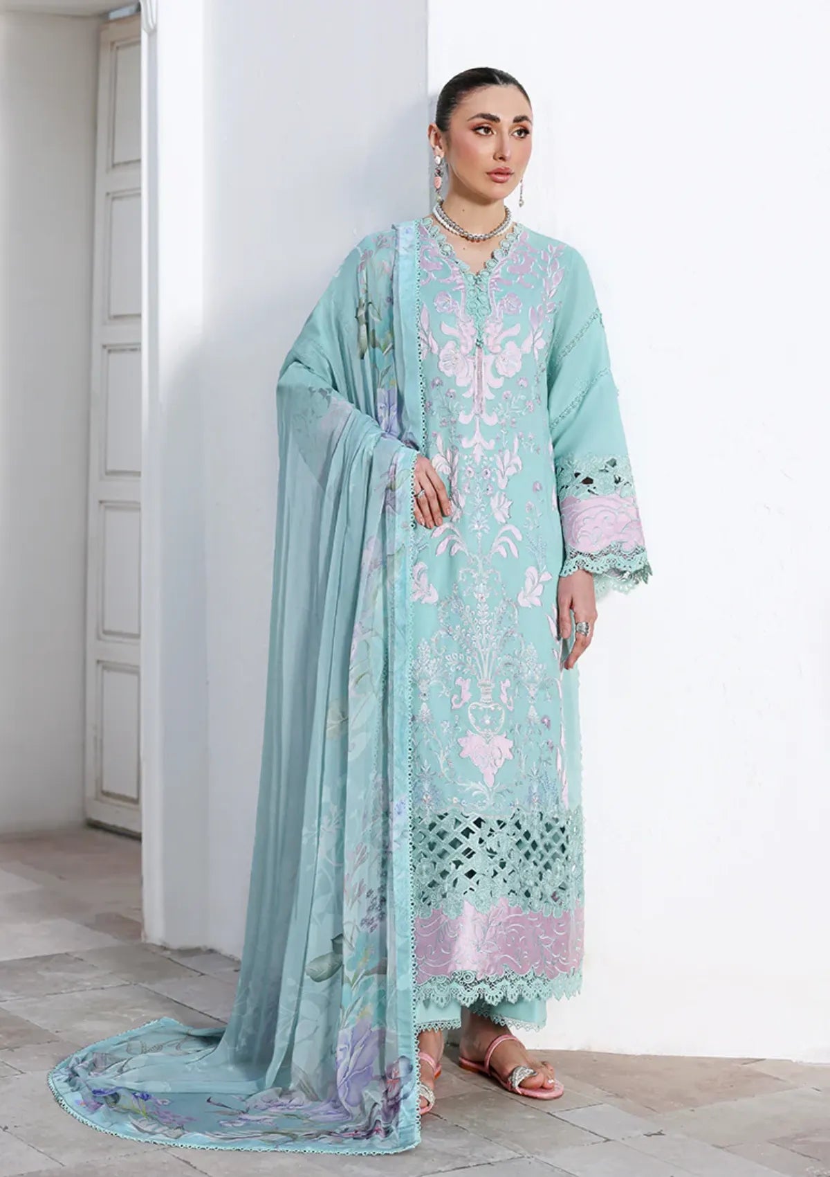 Roheenaz Floral Reveire Luxury Lawn'26 RNZ-609 Dewy Mist
