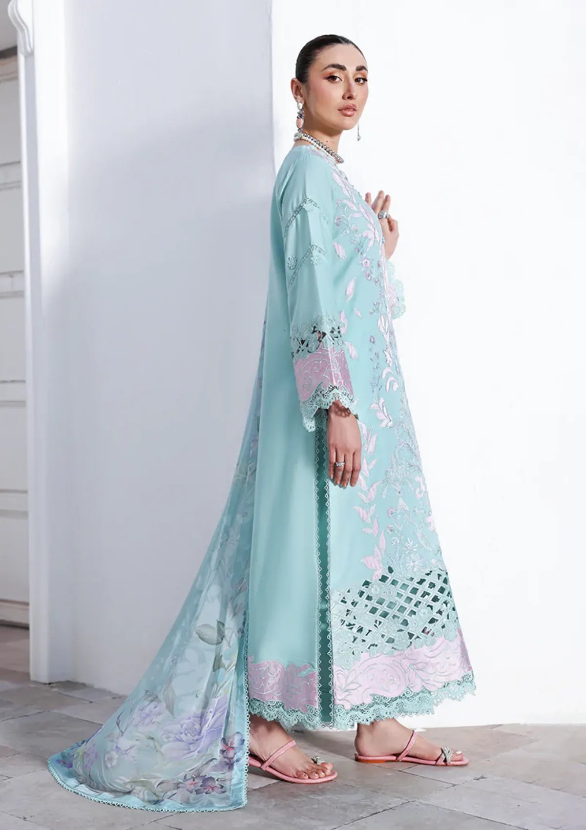 Roheenaz Floral Reveire Luxury Lawn'26 RNZ-609 Dewy Mist