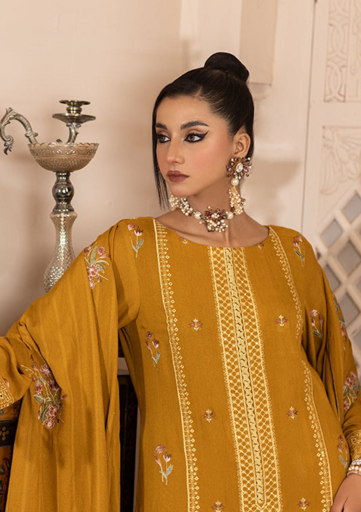 Rajis Dil Nihaad Silk Karandi'23 RJ-06 - Mohsin Saeed Fabrics